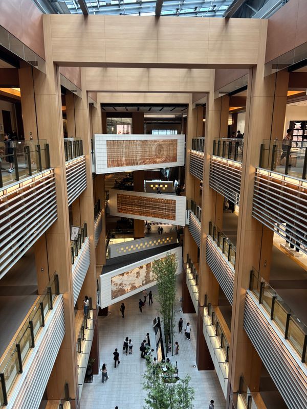 STORY3 六本木編『天才画家の遺した絵画』のナゾ活写真