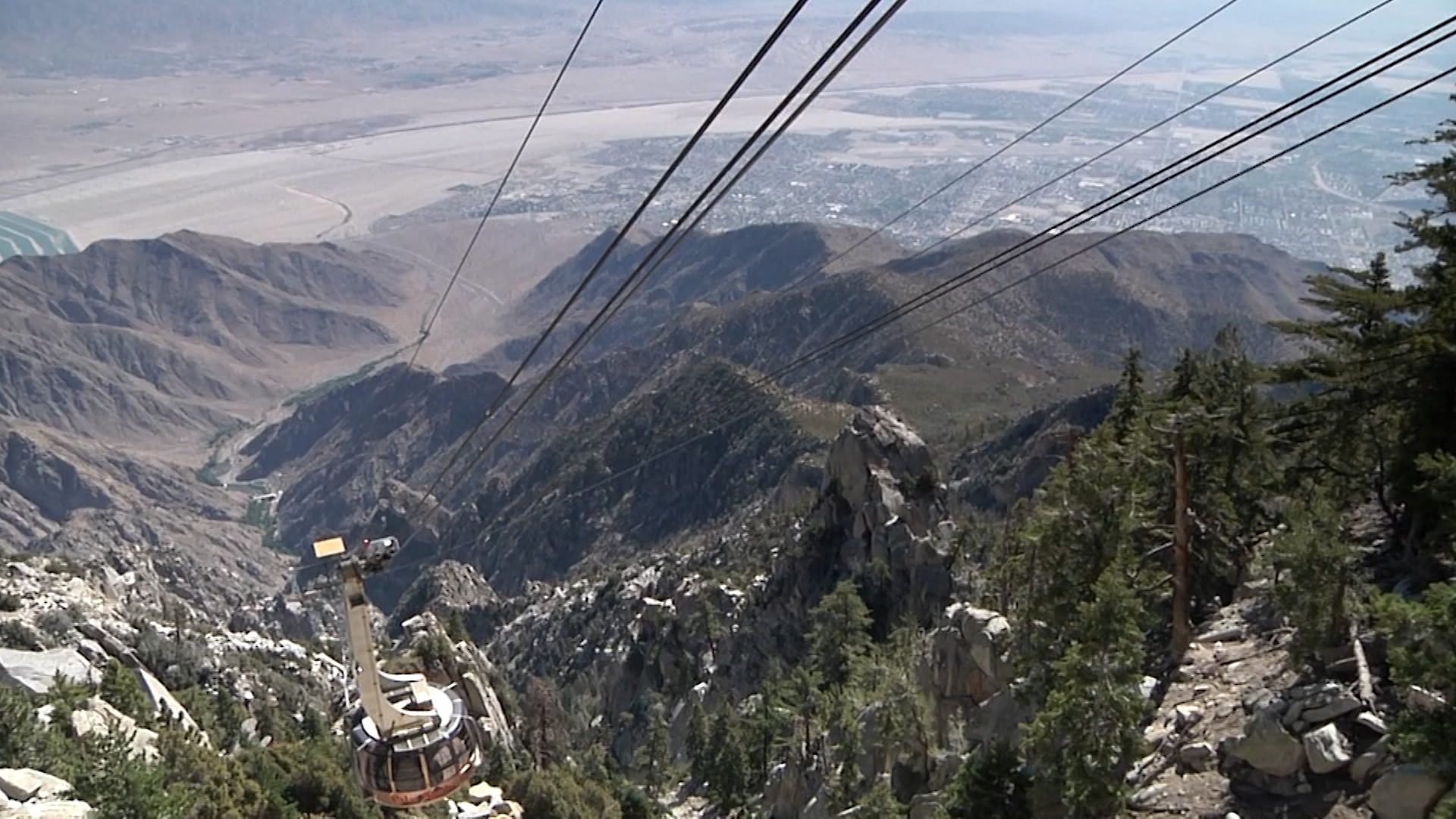 Palm Springs Aerial Tramway to Offer Summer Passes Starting Today