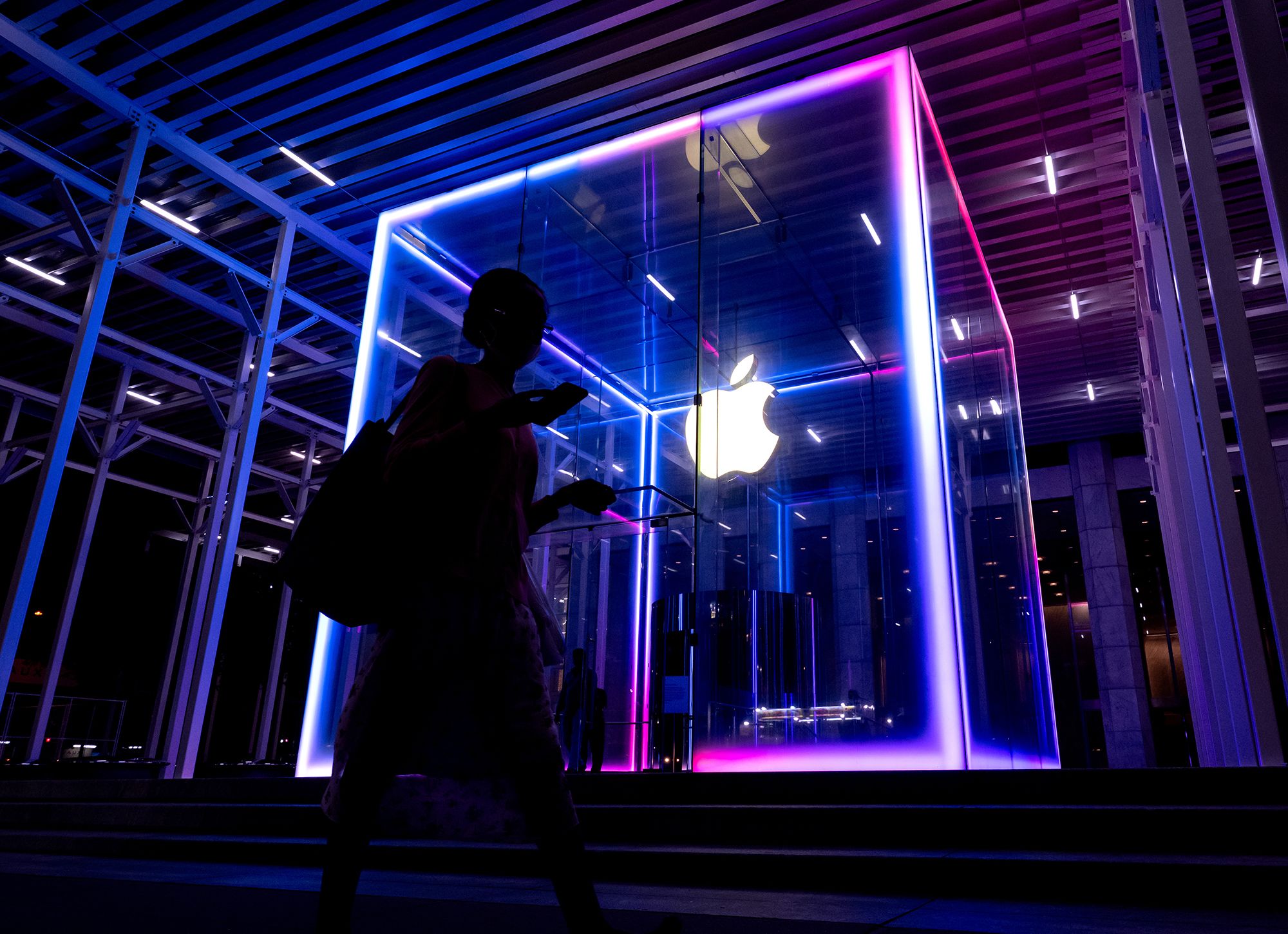 Apple Invests $500 Million in US Rare Earths for iPhones Amid Pressure to Shift Manufacturing