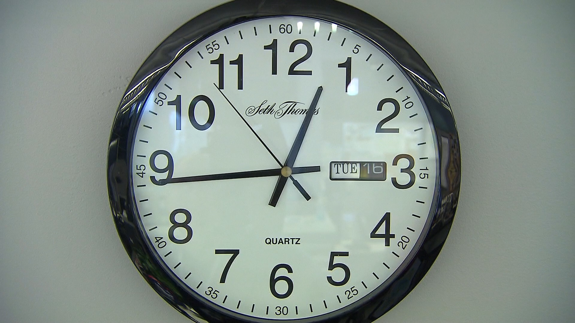 Daylight Saving Time Ends Sunday, Clocks Fall Back One Hour