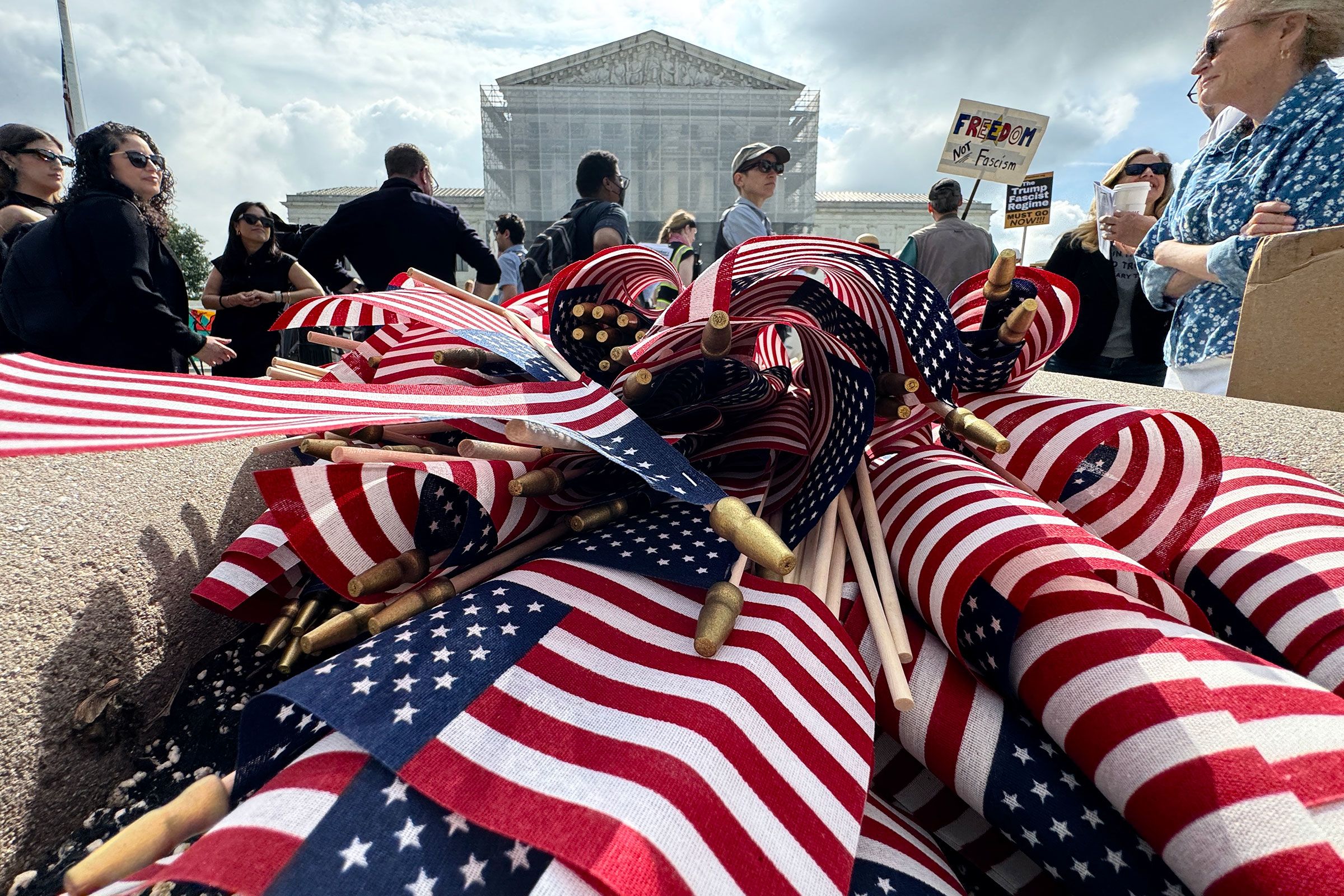 Judge Questions Narrowing Block on Trump’s Birthright Citizenship Order