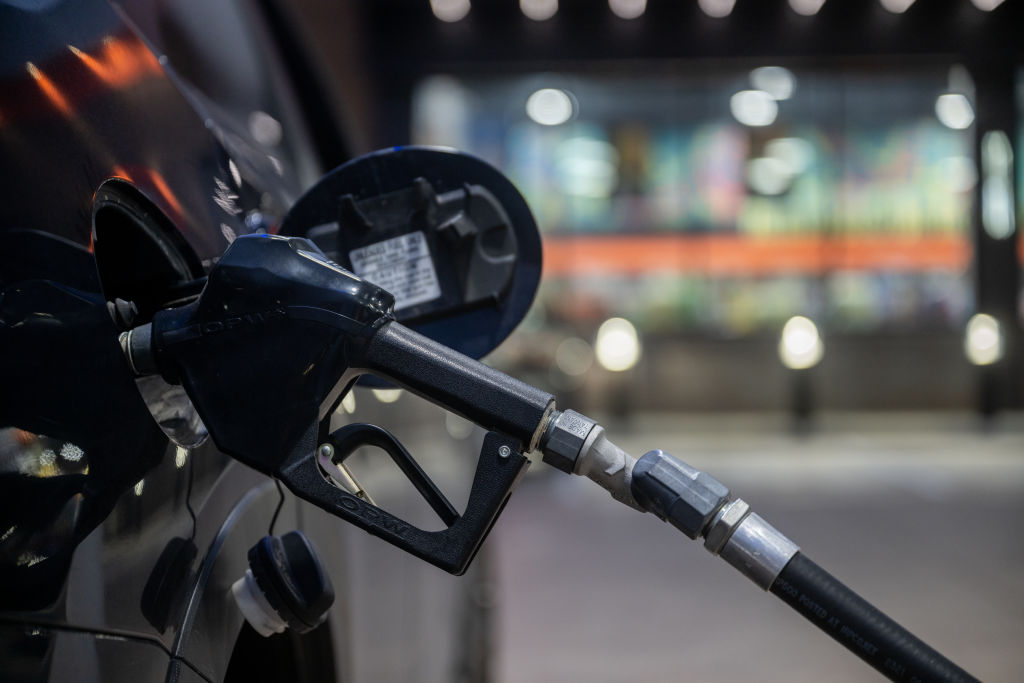 Riverside County Gas Prices Dip Slightly, Hitting Lowest Level Since January