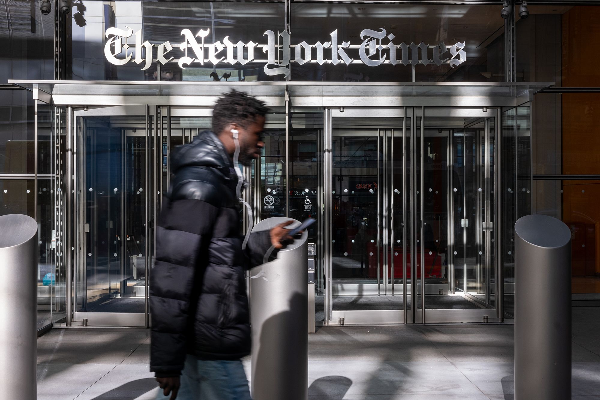 New York Times Partners with Amazon to License Content for AI Training
