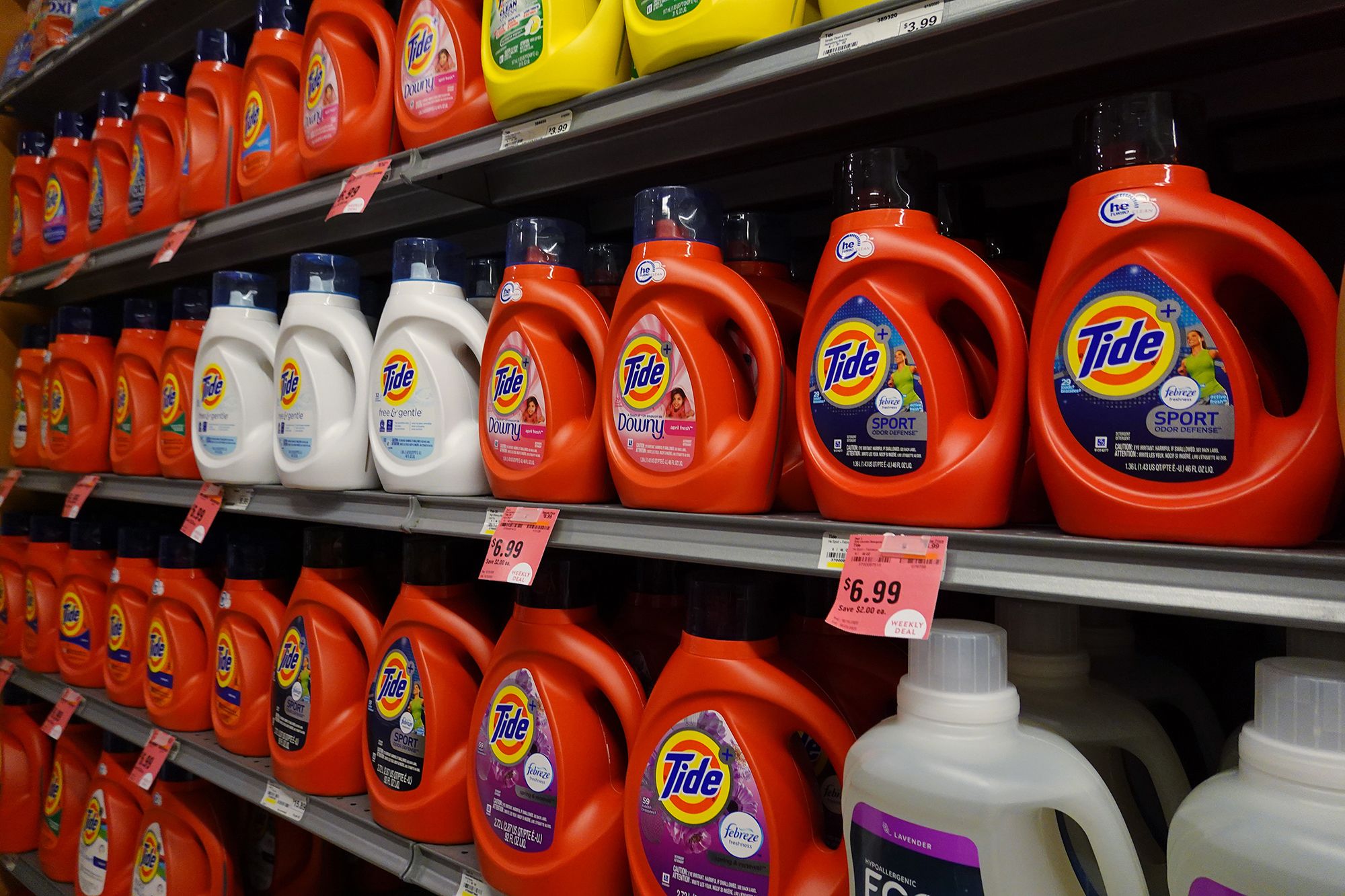Procter & Gamble Raising Prices on 25% of Products Citing Trump Tariffs
