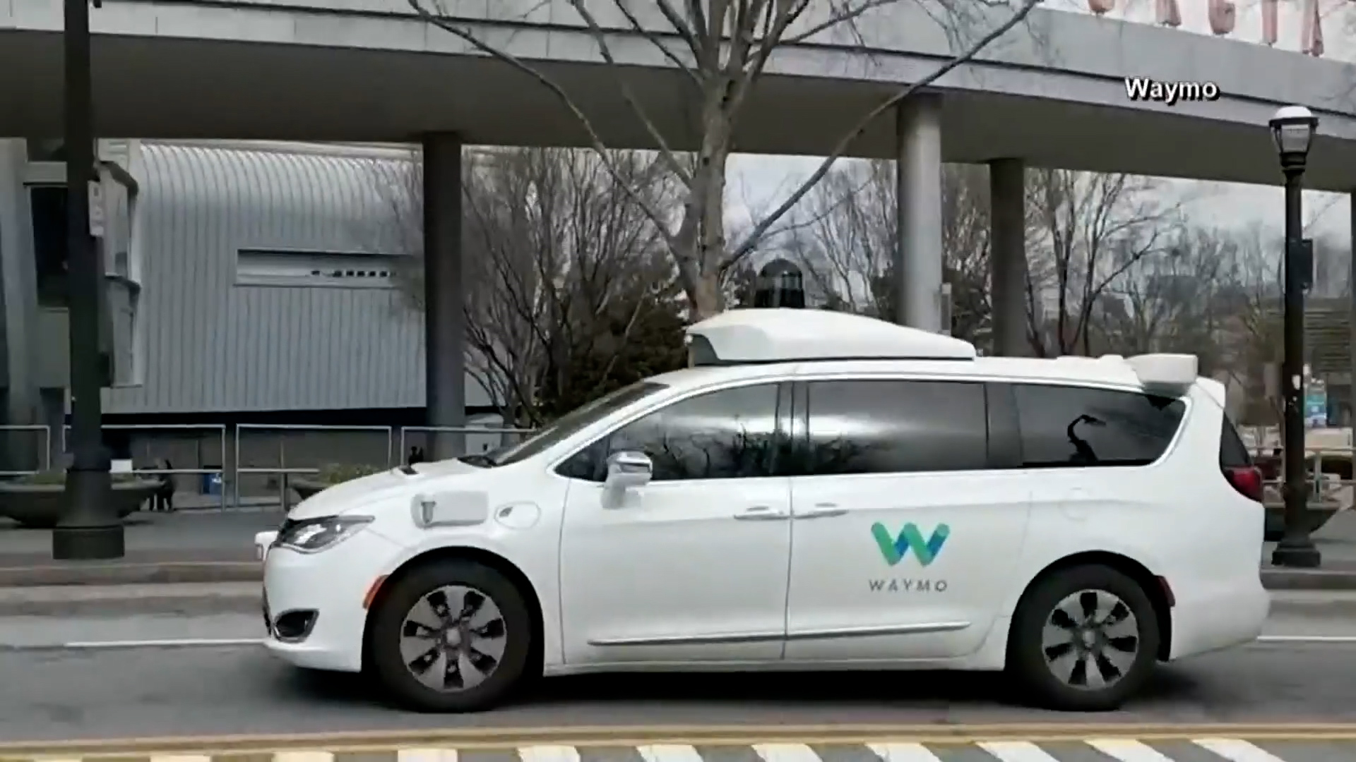 DoorDash Partners with Waymo for Autonomous Vehicle Deliveries in Phoenix