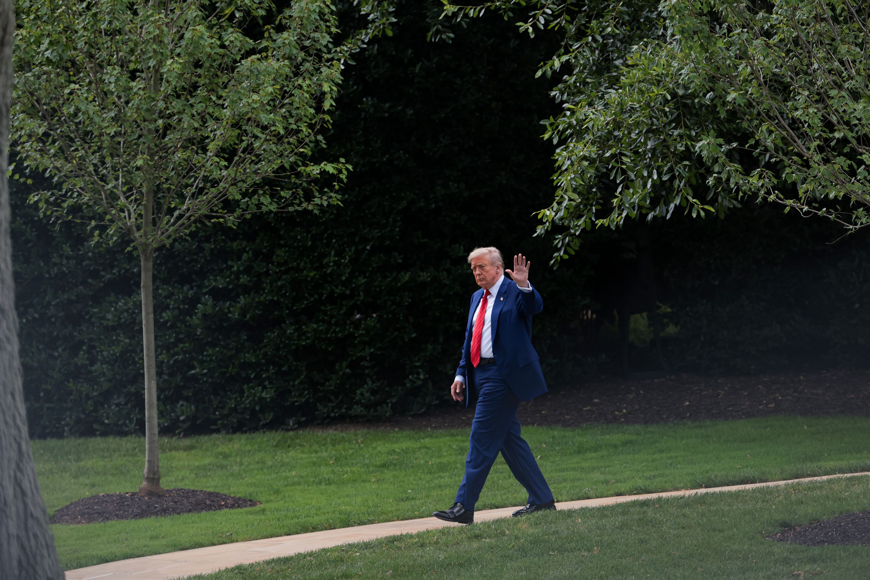 Trump Confirms U.S. Airstrikes on Iranian Nuclear Sites: “Very Successful Attack”