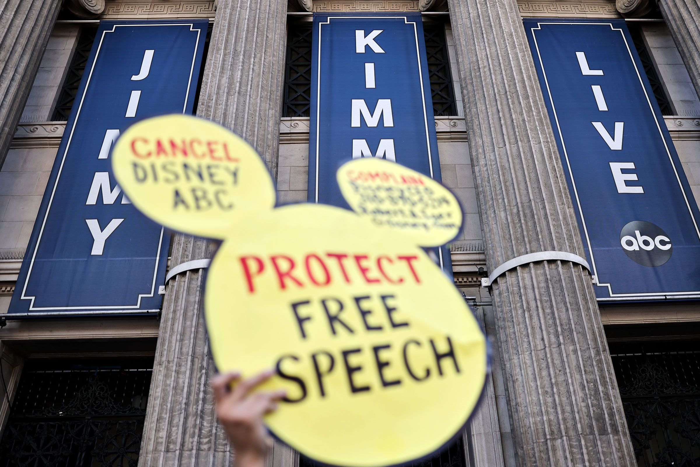 Fact Check: Vance Downplays FCC Chair’s Pressure on ABC Over Jimmy Kimmel Suspension