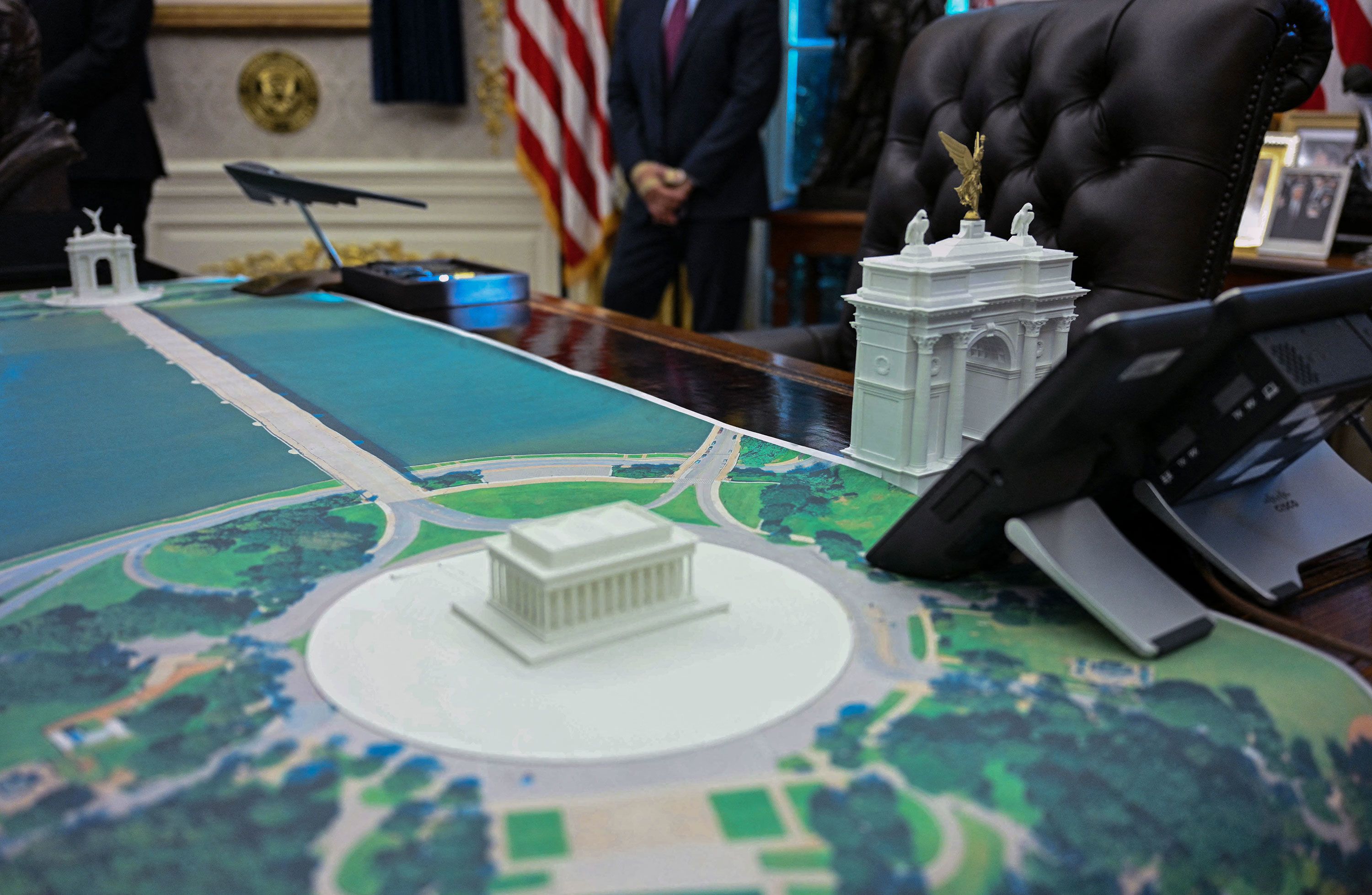 President Trump Proposes New Triumphal Arch Near Washington, DC for America’s 250th Anniversary