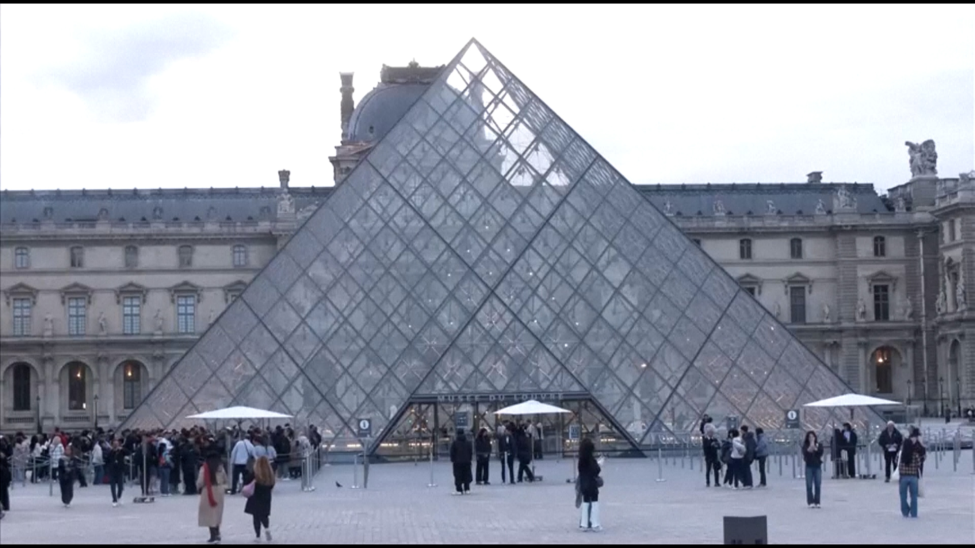 Louvre Museum Reopens Following $102 Million Jewelry Heist