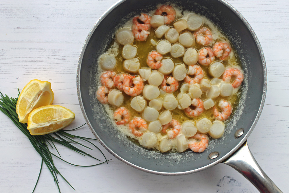 Keto Scallops With Jumbo Shrimp In Lemon And Chive Butter Recipe Carb