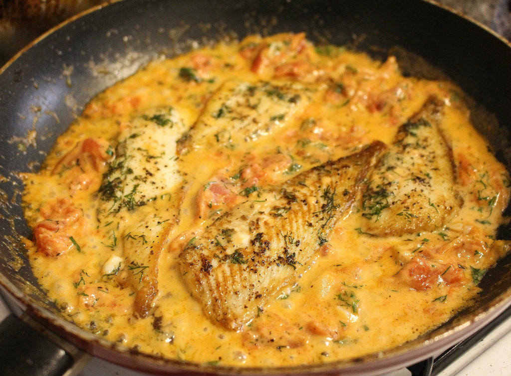 Low Carb Pan Roasted Flounder With Tomato Cream Sauce Recipe Carb Manager
