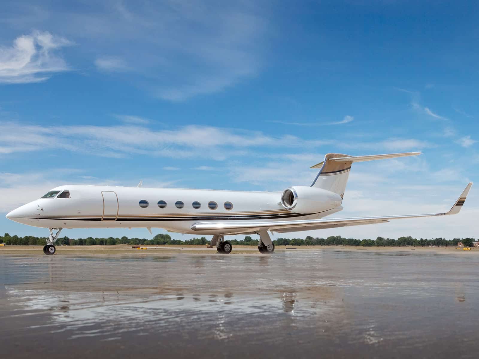 1999 Gulfstream G-V Aircraft - NC Aviation