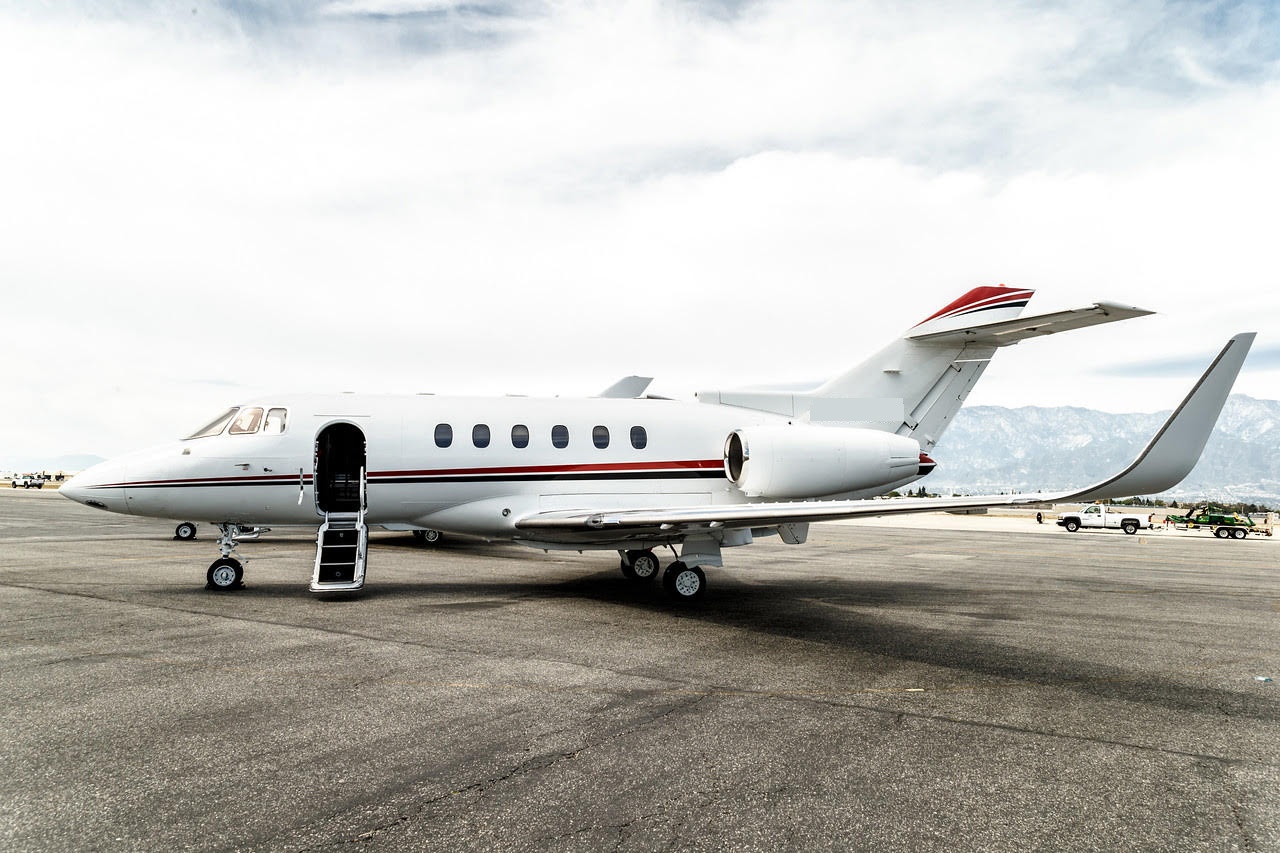 1995 Hawker 800SP Aircraft - NC Aviation