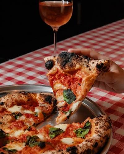Cheesy Pizza