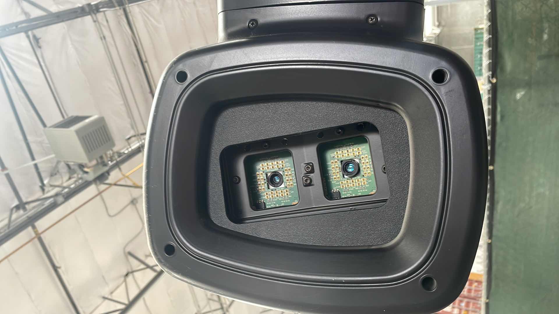 Photo 13 of HUNTER HAWKEYE ELITE ENGINEERING ALIGNMENT WITH SCISSOR ALIGNMENT LIFT MODEL RX-12-XL-12K 208/230 