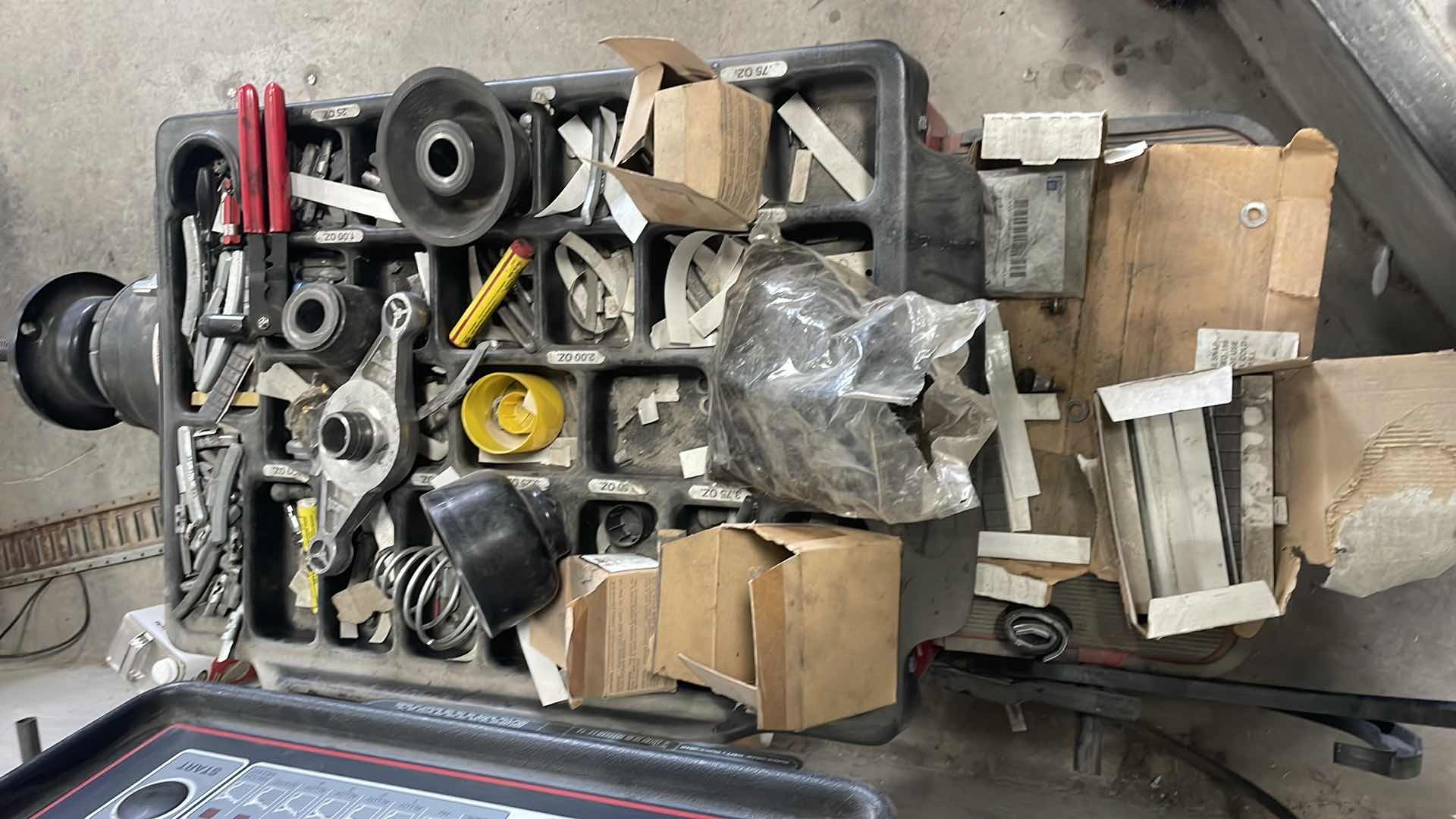 Photo 1 of COATS 1055 WHEEL BALANCER