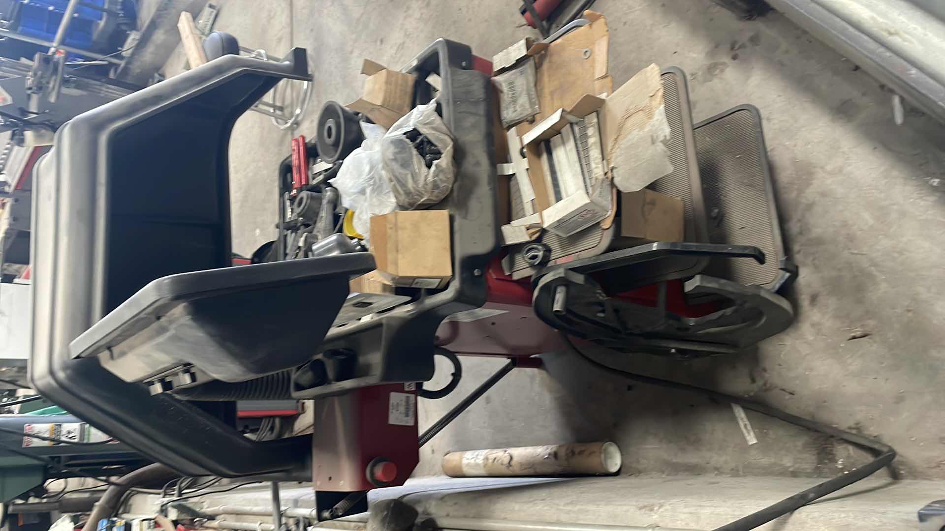 Photo 1 of COATS 1055 WHEEL BALANCER