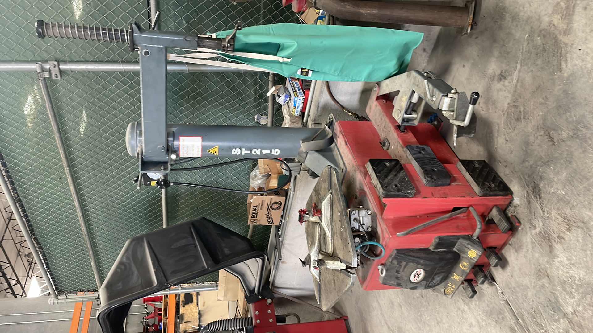 Photo 1 of SICAM TIRE CHANGER MACHINE MODEL COLIBRI BL 512 ITAS