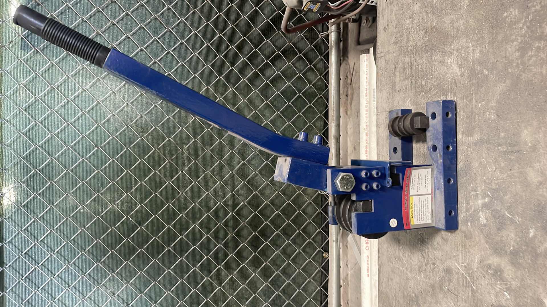 Photo 1 of PITTSBURGH COMPACT METAL BENDER 99826