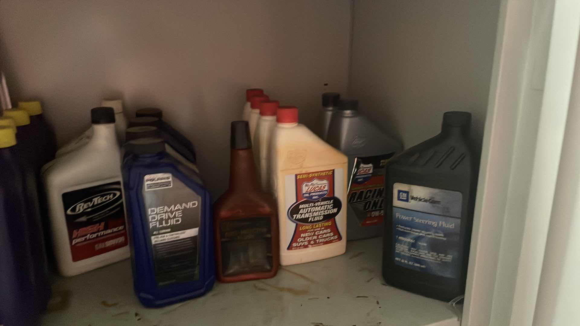 Photo 1 of CONTENTS OF SHELF