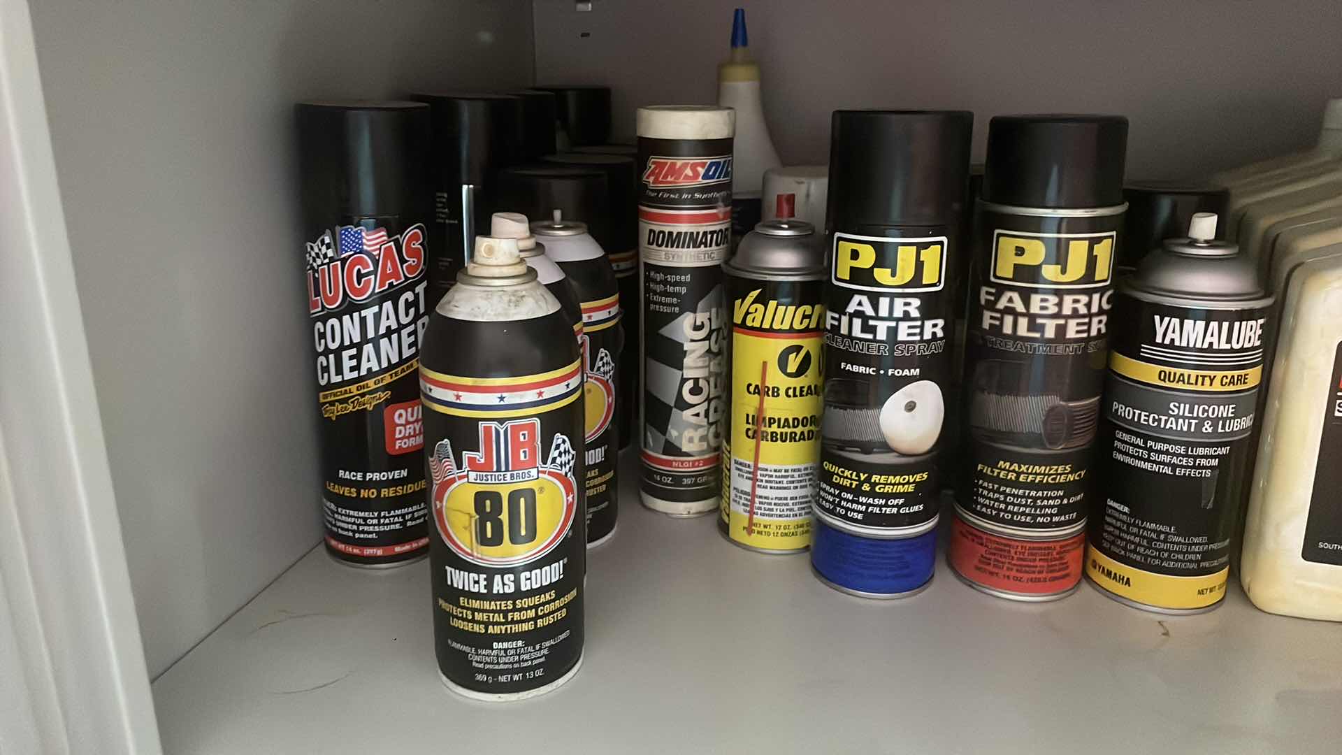 Photo 1 of CONTENTS OF SHELF