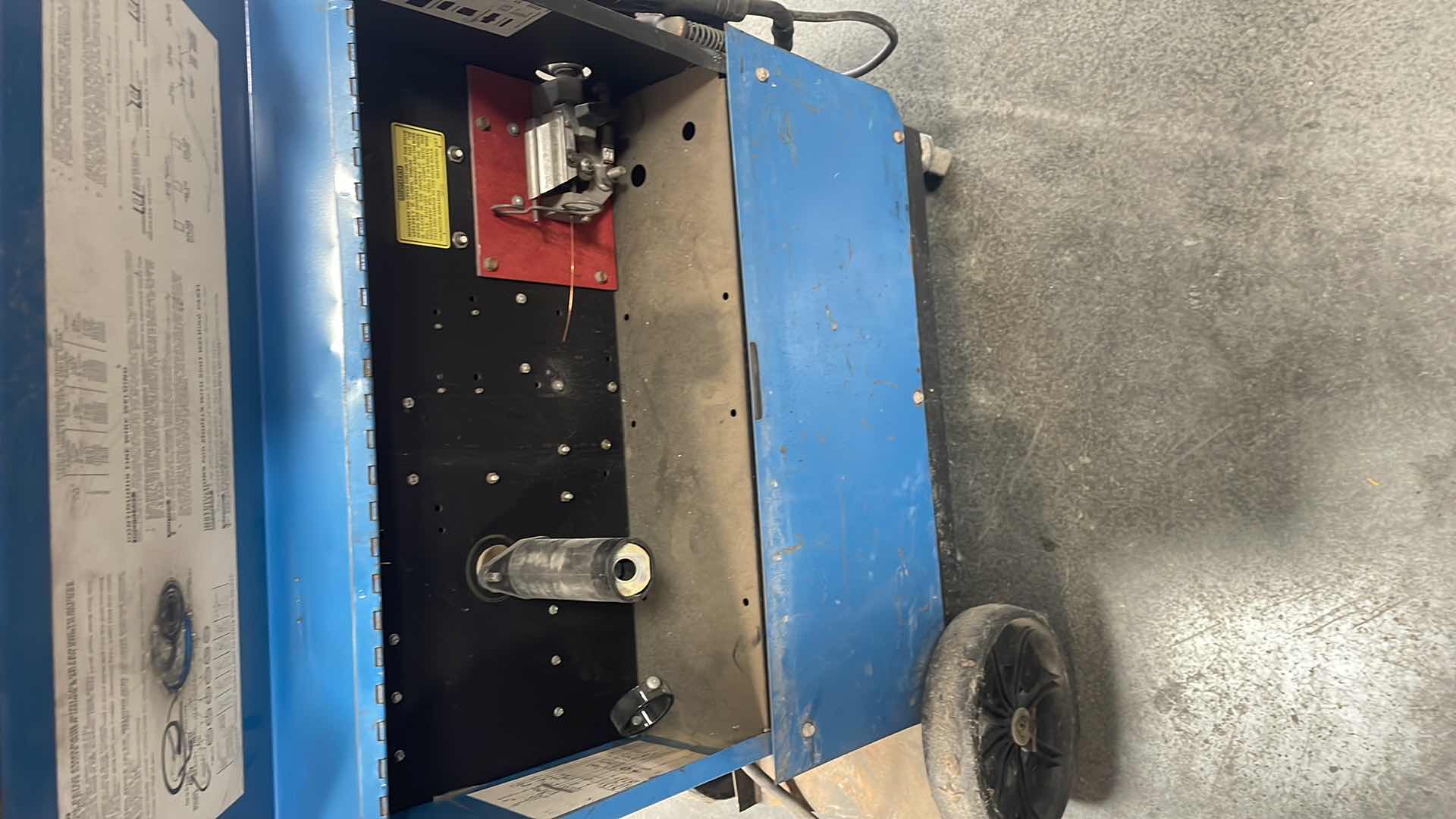 Photo 1 of MILLER MILLERMATIC 35 CV-DC WELDING POWER SOURCE/WIRE FEEDER