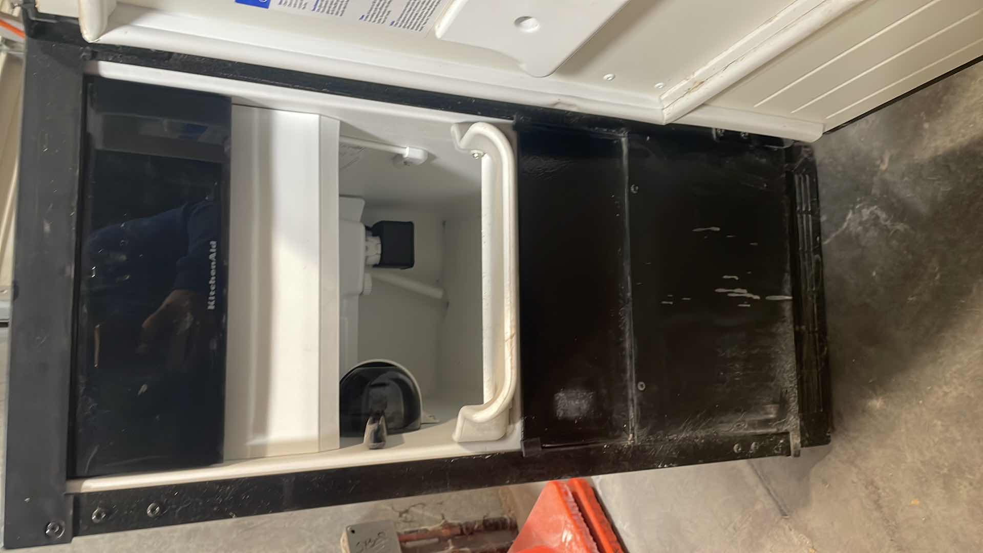 Photo 1 of KITCHEN AID ICE MAKER MODEL # KUIX505ESS1