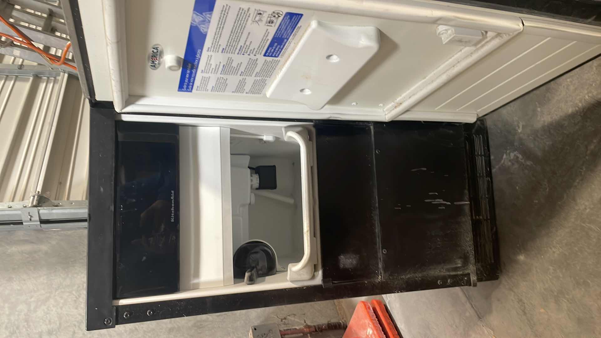 Photo 1 of KITCHEN AID ICE MAKER MODEL # KUIX505ESS1