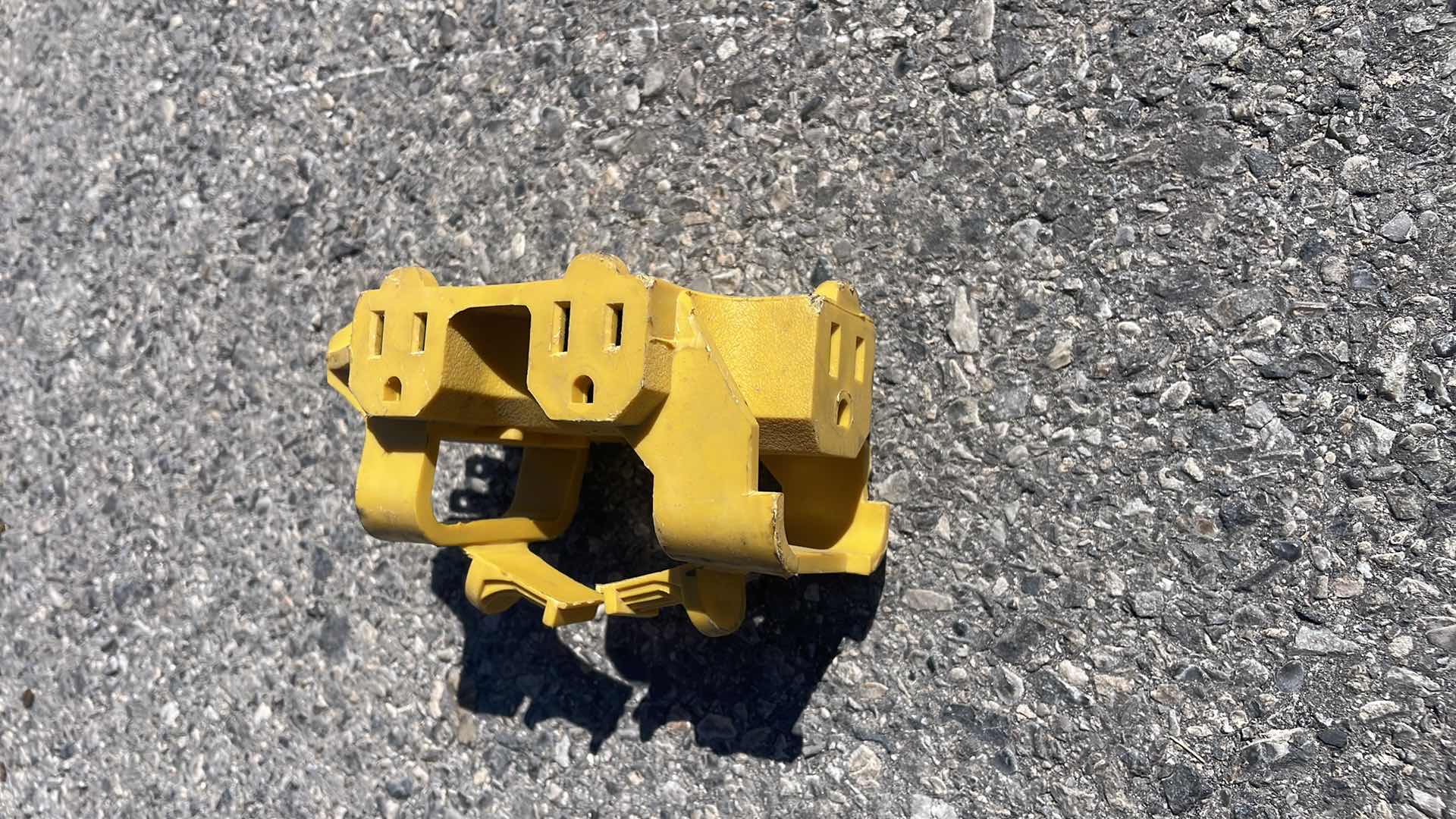 Photo 1 of ELECTRICAL CORD REEL & MULTI PLUG ADAPTER