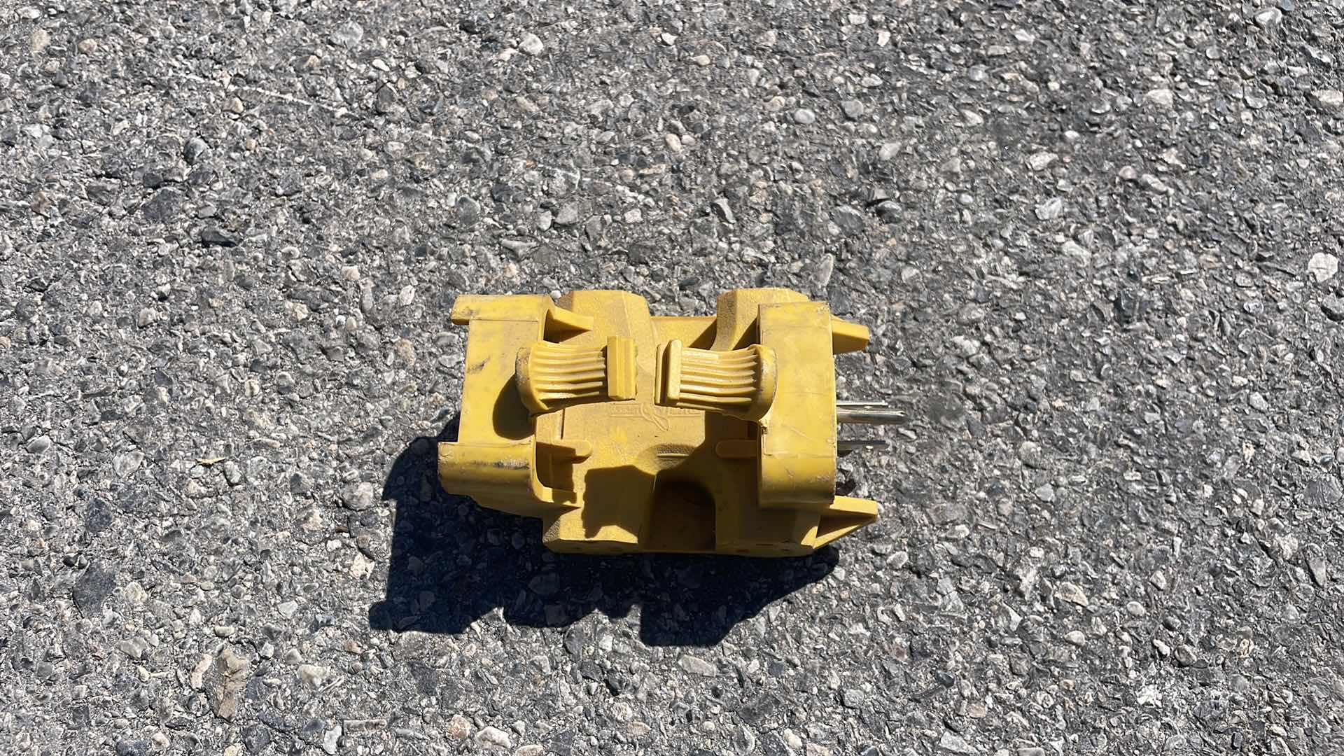 Photo 1 of ELECTRICAL CORD REEL & MULTI PLUG ADAPTER