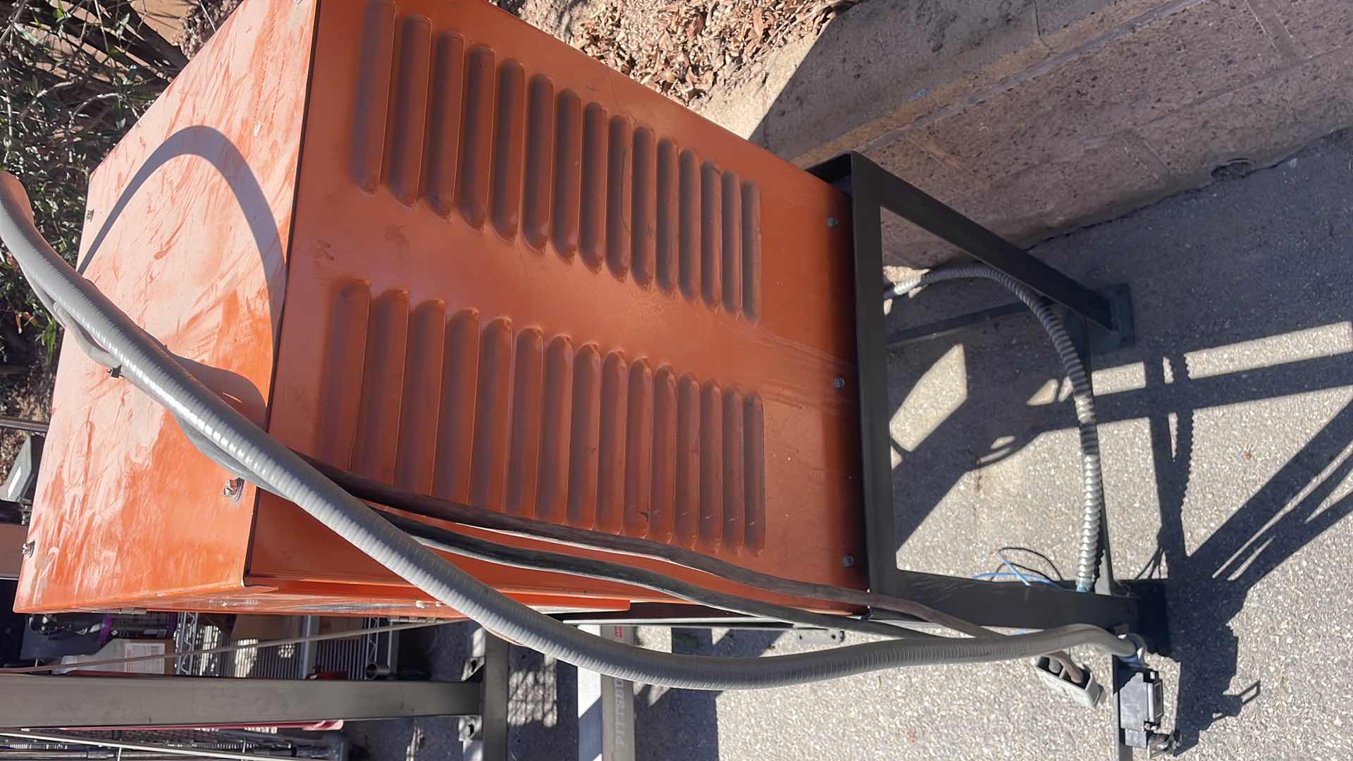 Photo 1 of GNB BATTERIES GTC12-600T1 FERROCHARGER LA TYPE BATTERY CHARGER 12 CELL FORKLIFT ON STAND