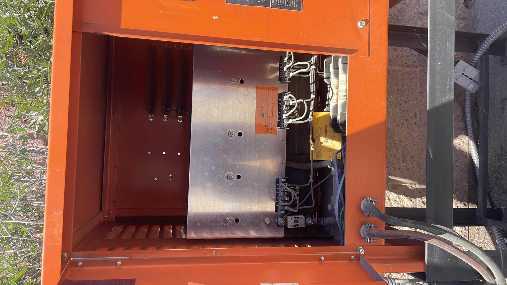 Photo 1 of GNB BATTERIES GTC12-600T1 FERROCHARGER LA TYPE BATTERY CHARGER 12 CELL FORKLIFT ON STAND