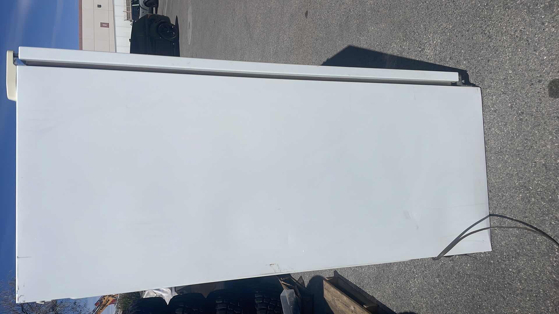 Photo 6 of GENERAL ELECTRIC 23.8 CU FT NO FROST REFRIGERATOR FREEZER MODEL TFX24Z