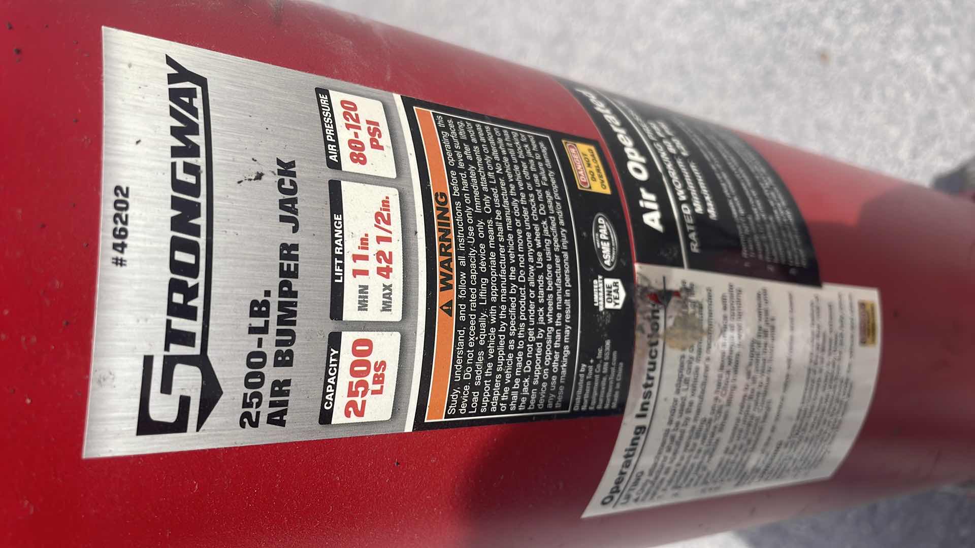 Photo 1 of STRONGWAY 2500LB AIR BUMPER JACK 46202