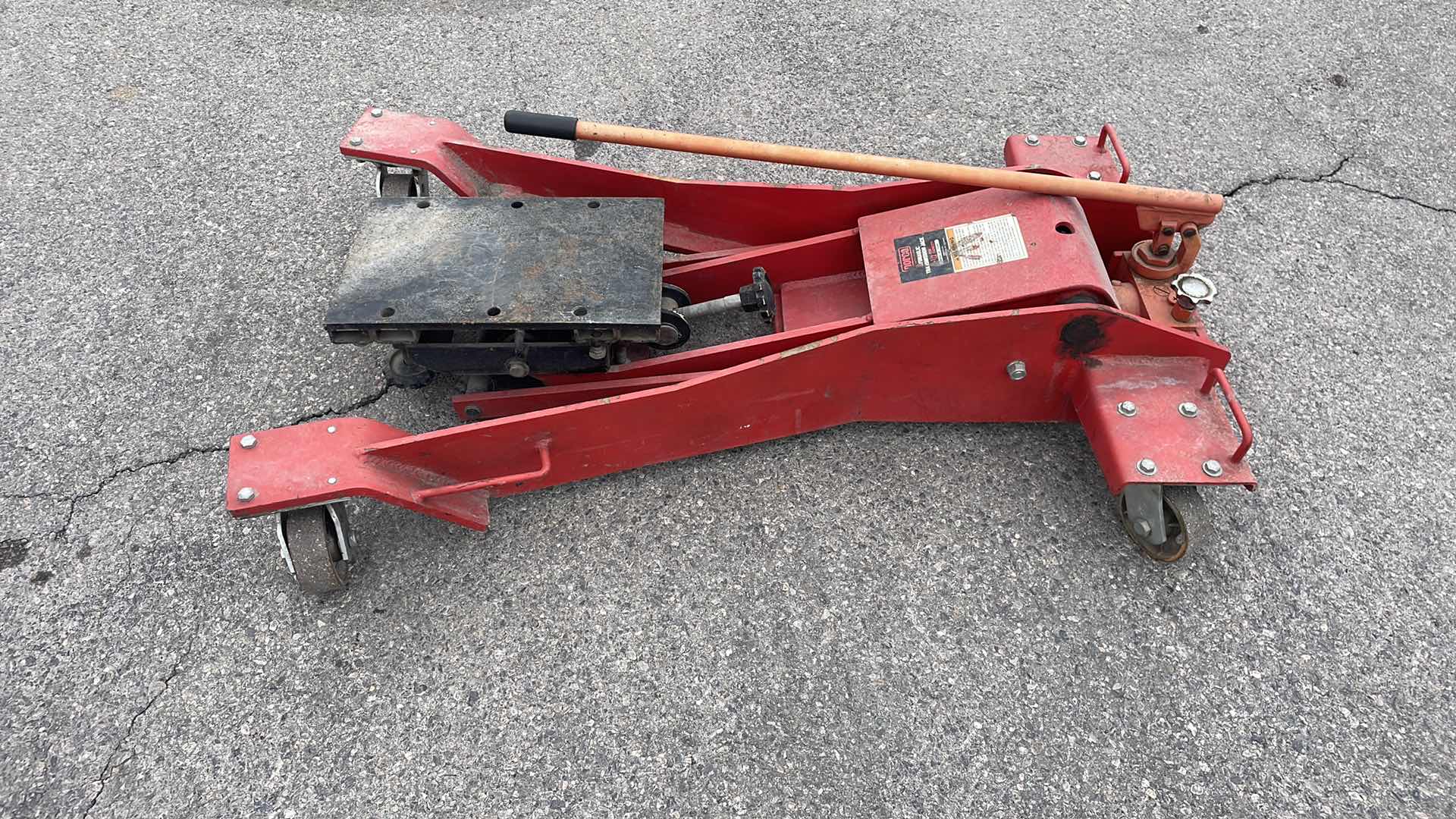 Photo 1 of NORCO HYDRAULIC TRANSMISSION JACK 1-1/2 TON CAPACITY MODEL 72000D