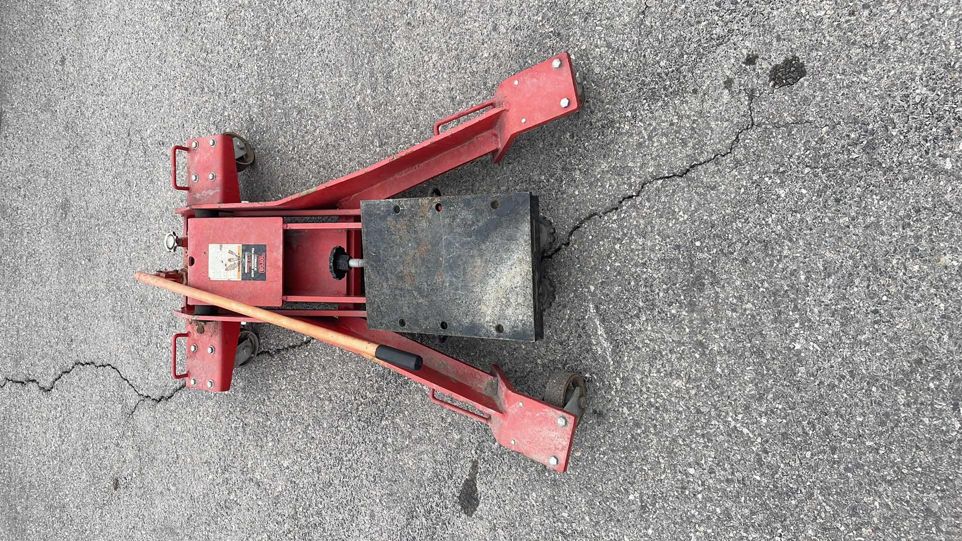 Photo 1 of NORCO HYDRAULIC TRANSMISSION JACK 1-1/2 TON CAPACITY MODEL 72000D