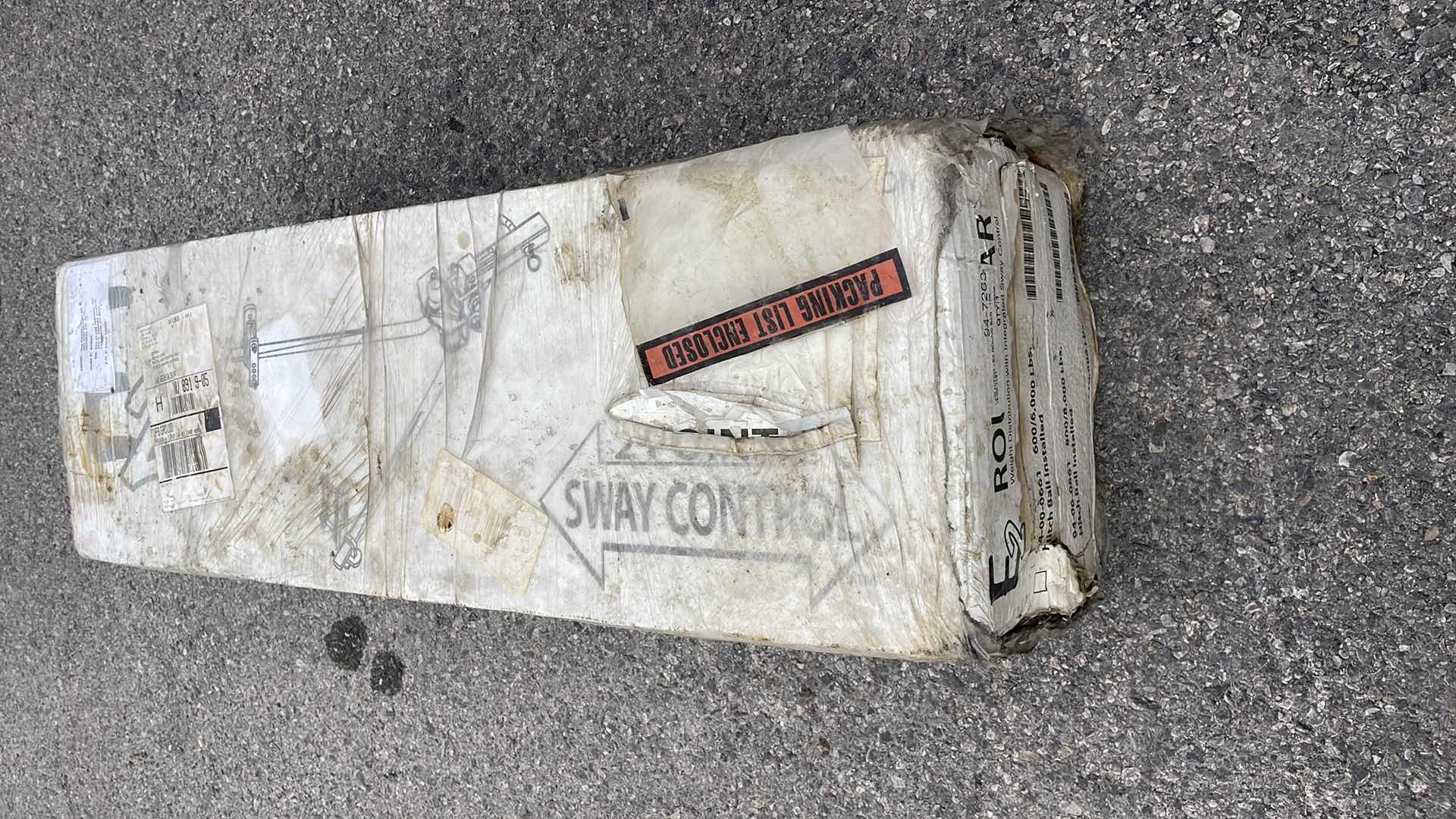 Photo 1 of FASTWAY E2 2-POINT SWAY CONTROL ROUND BAR HITCH, 94-00-1061, 10,000 LBS TRAILER WEIGHT RATING, 1,000 LBS TONGUE WEIGHT RATING, WEIGHT DISTRIBUTION KIT INCLUDES STANDARD HITCH SHANK, BALL IS INCLUDED