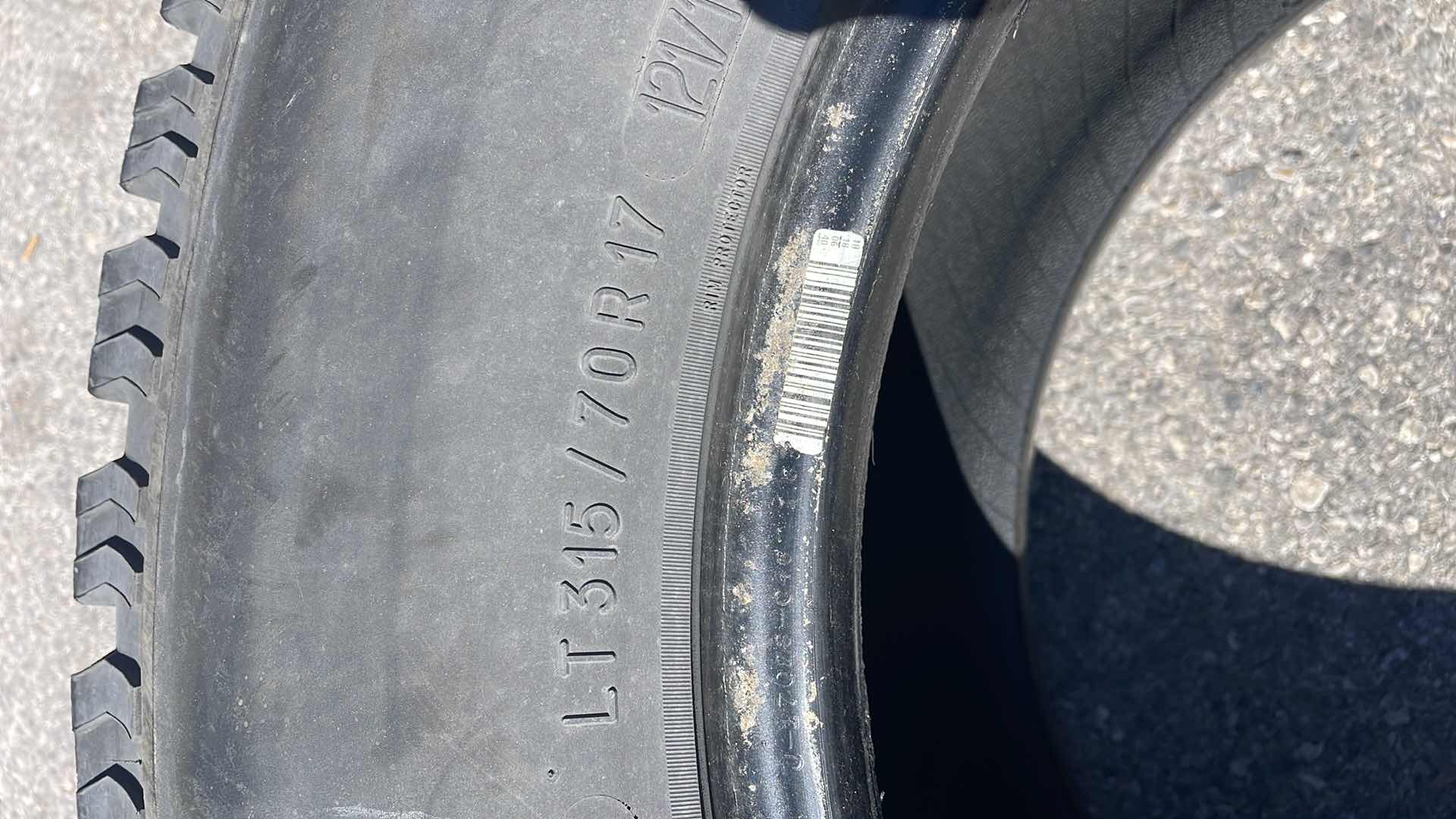 Photo 1 of BFGOODRICH LT315/70R117 ALL TERRAIN TA (2)