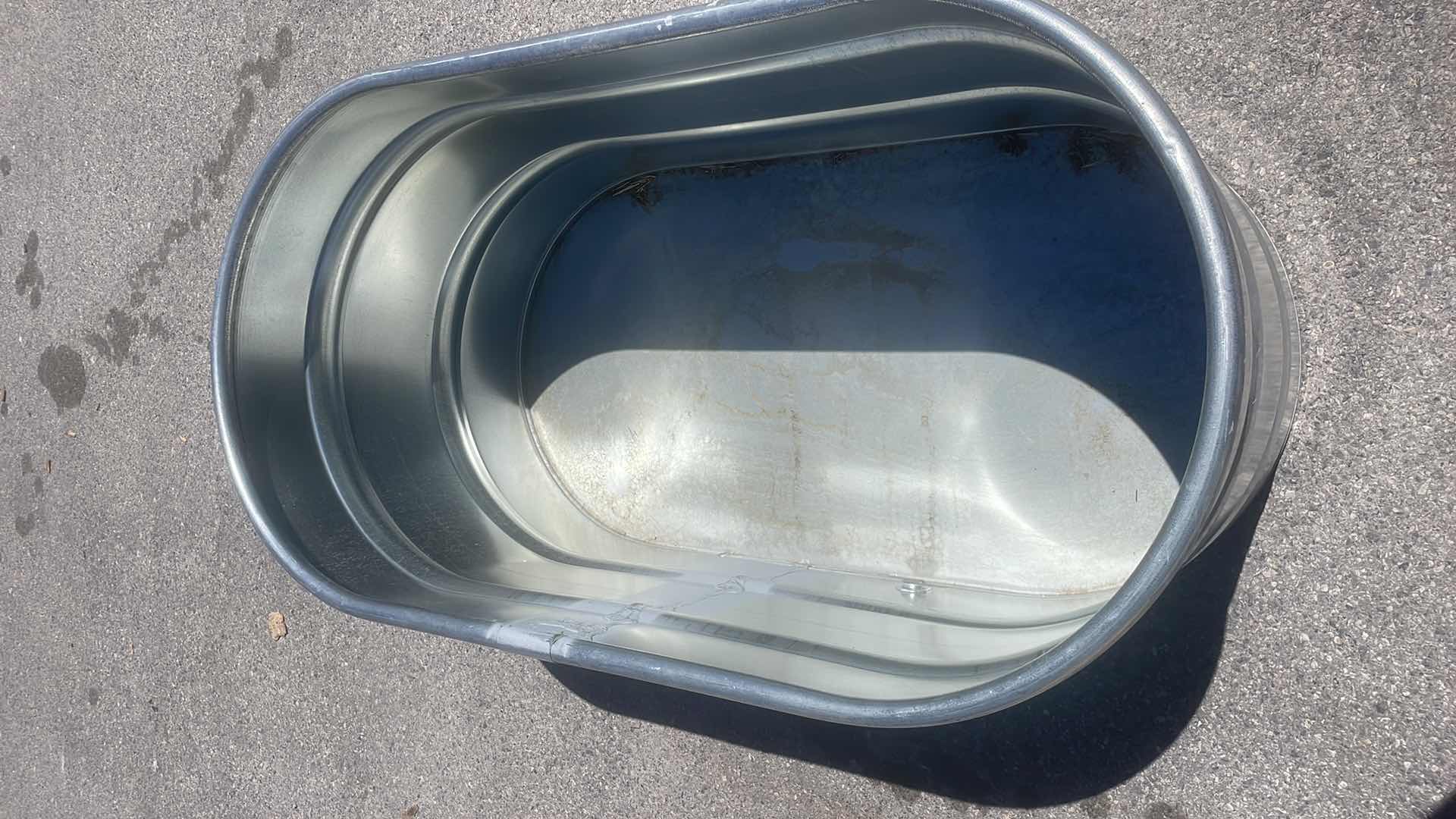 View 3 of TARTER HEAVYDUTY GALVANIZED STOCK TANK 100 GALLONS