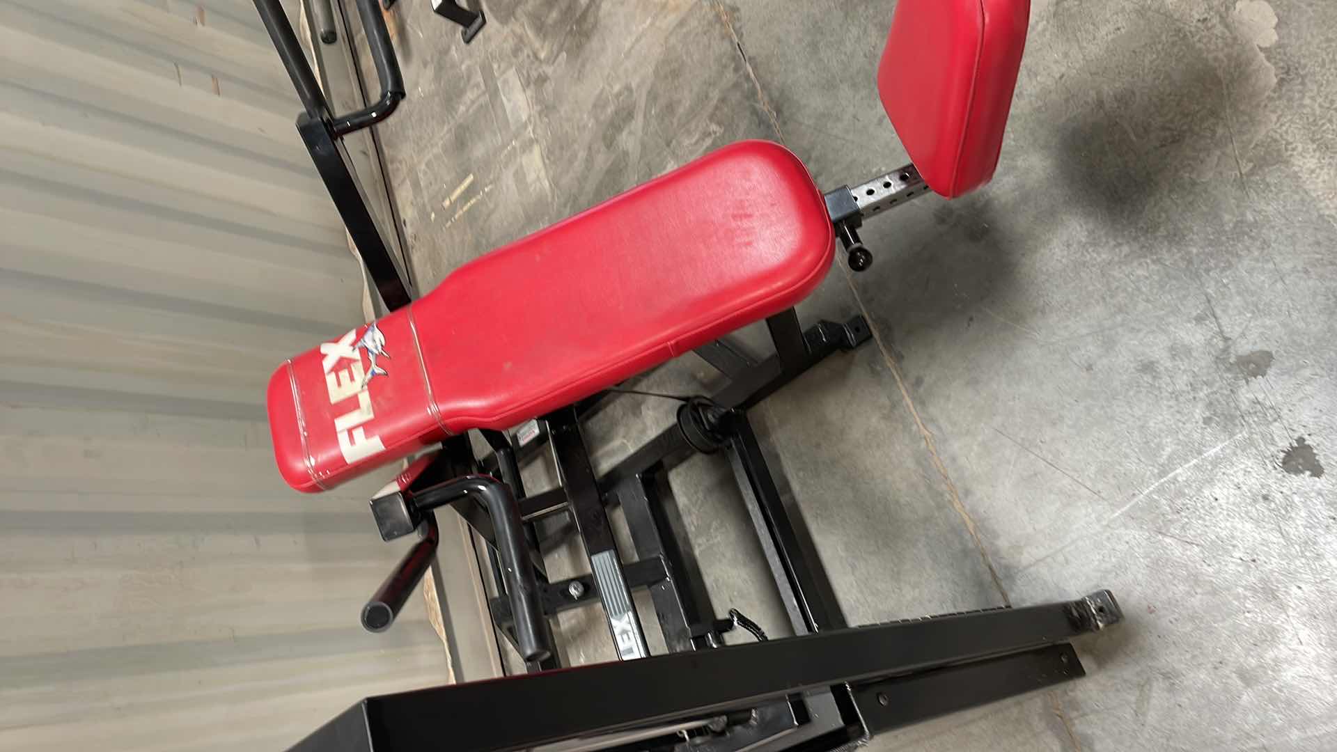 Photo 4 of FLEX FITNESS SHOULDER PRESS MACHINE