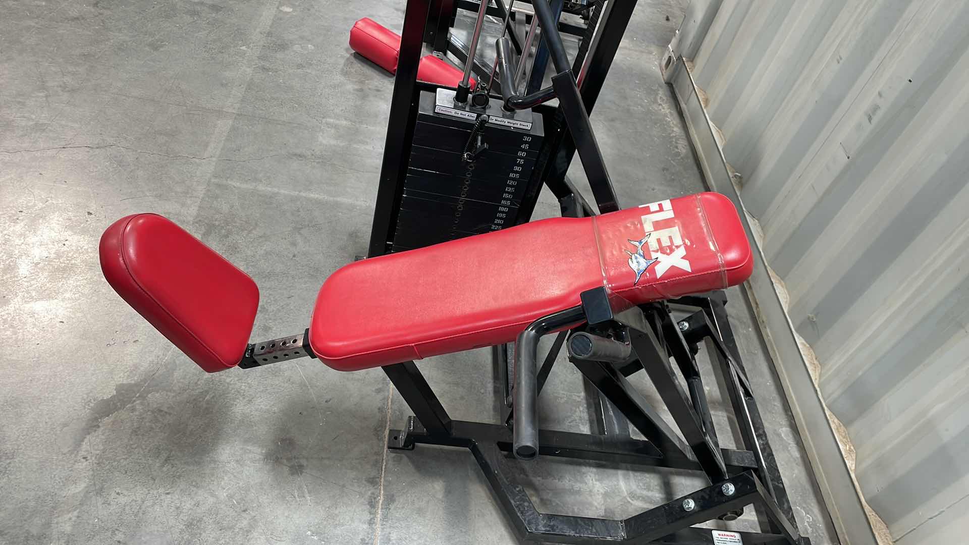 Photo 1 of FLEX FITNESS SHOULDER PRESS MACHINE