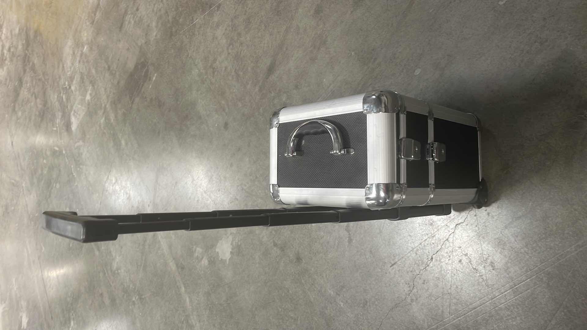 Photo 1 of TZ CASE ROLLER 12” x 17”