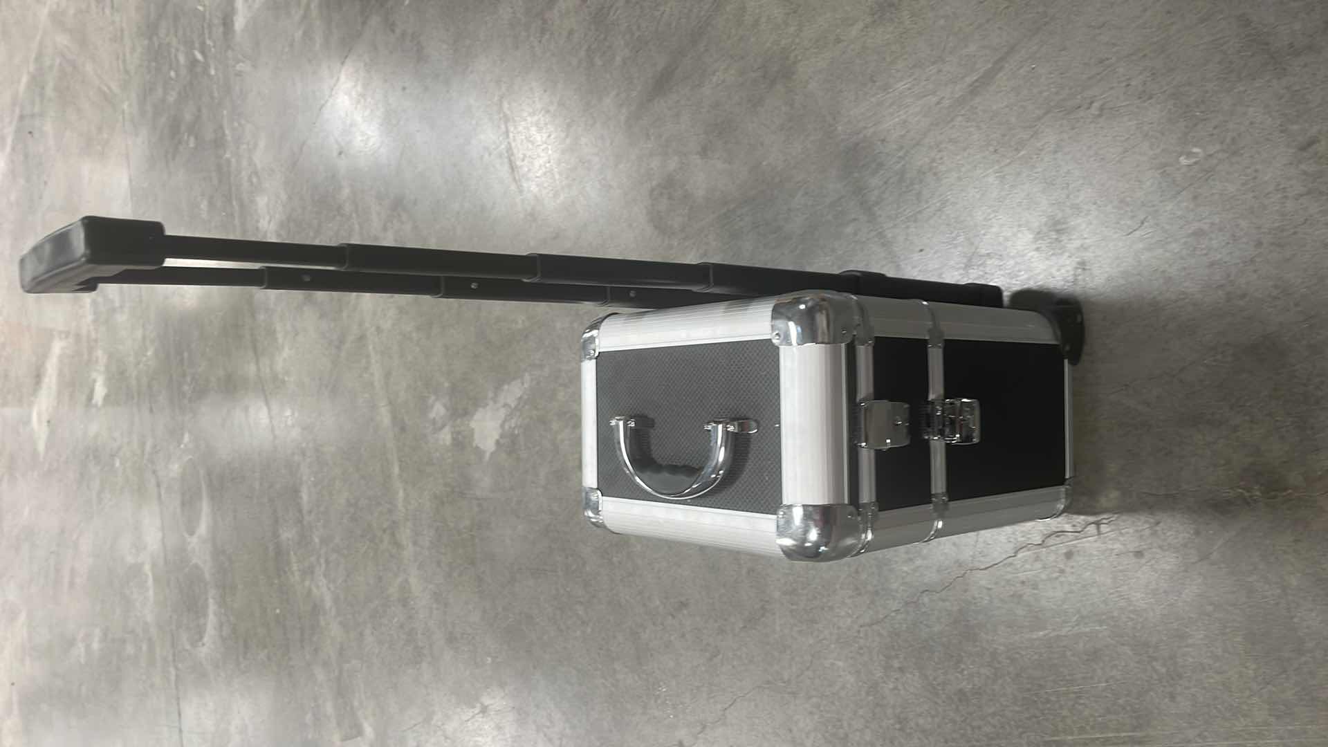 Photo 1 of TZ CASE ROLLER 12” x 17”