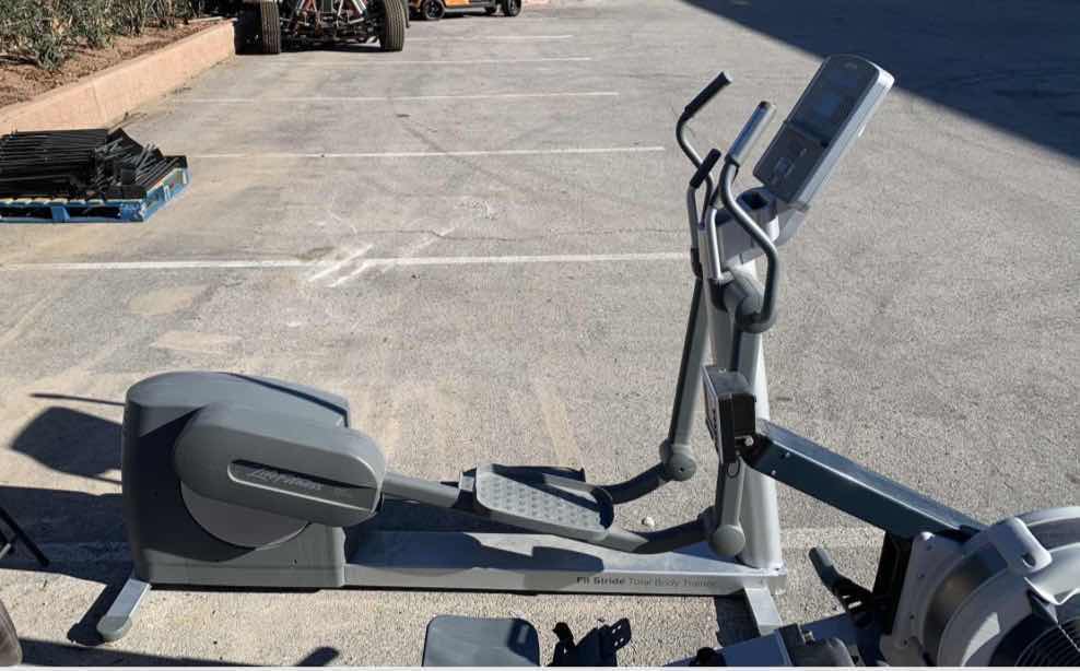 Photo 1 of LIFE FITNESS 95XI FIT STRIDE TOTAL BODY TRAINER ELLIPTICAL TRAINER