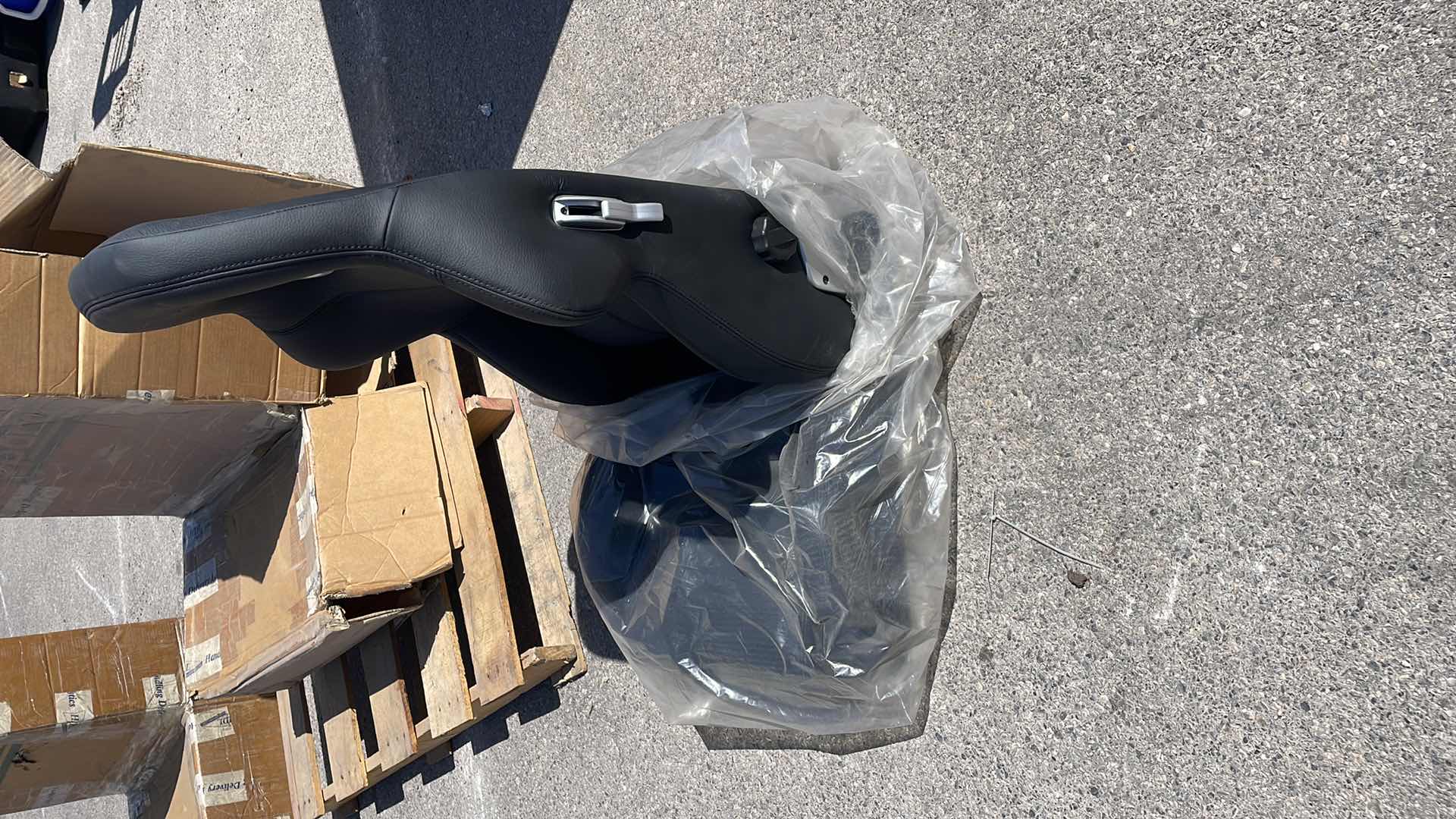 Photo 1 of SPARCO SEAT