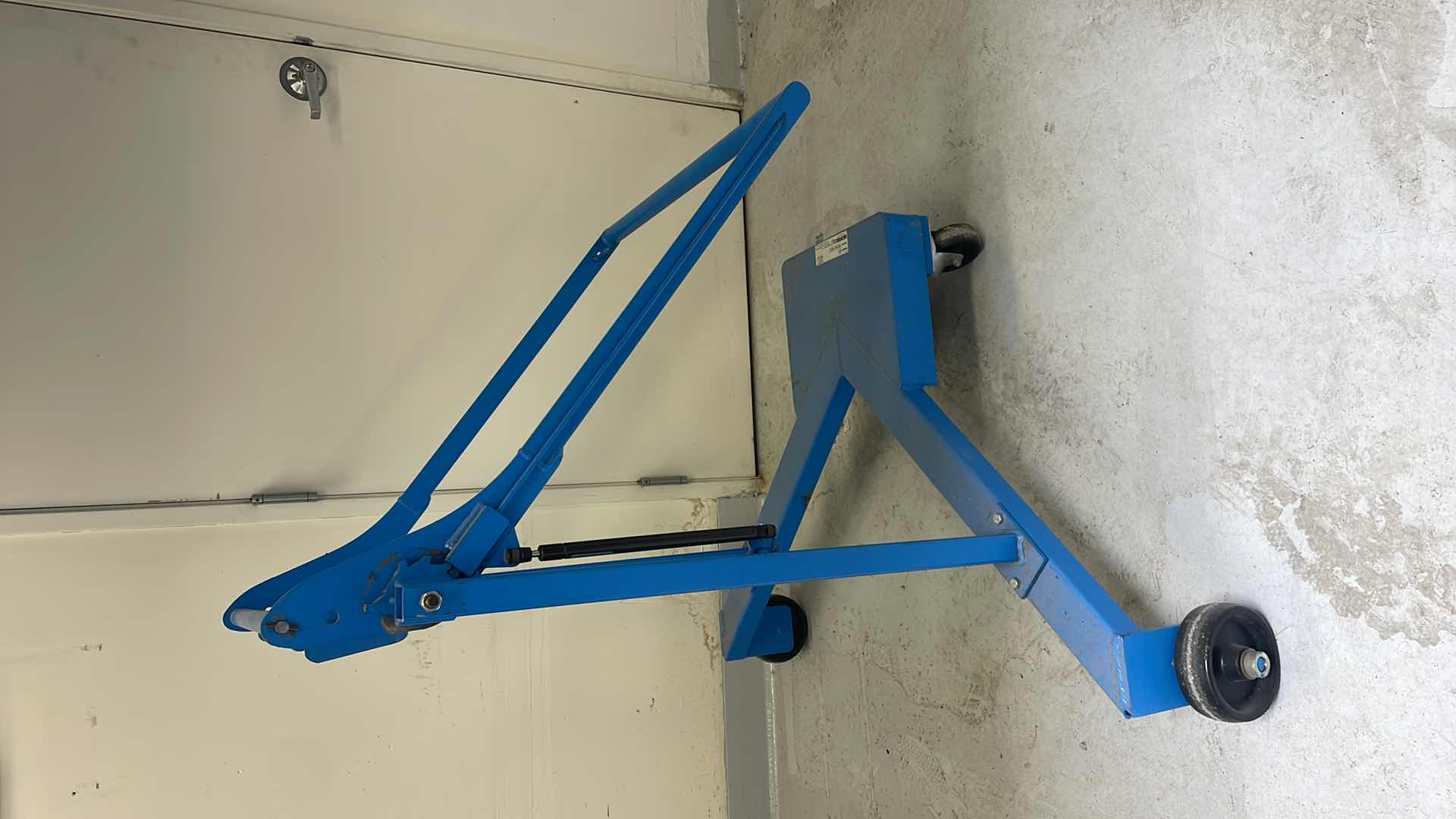 Photo 1 of MORSE 55-GALLON DRUM SPOTTER MODEL 81 800LB CAPACITY