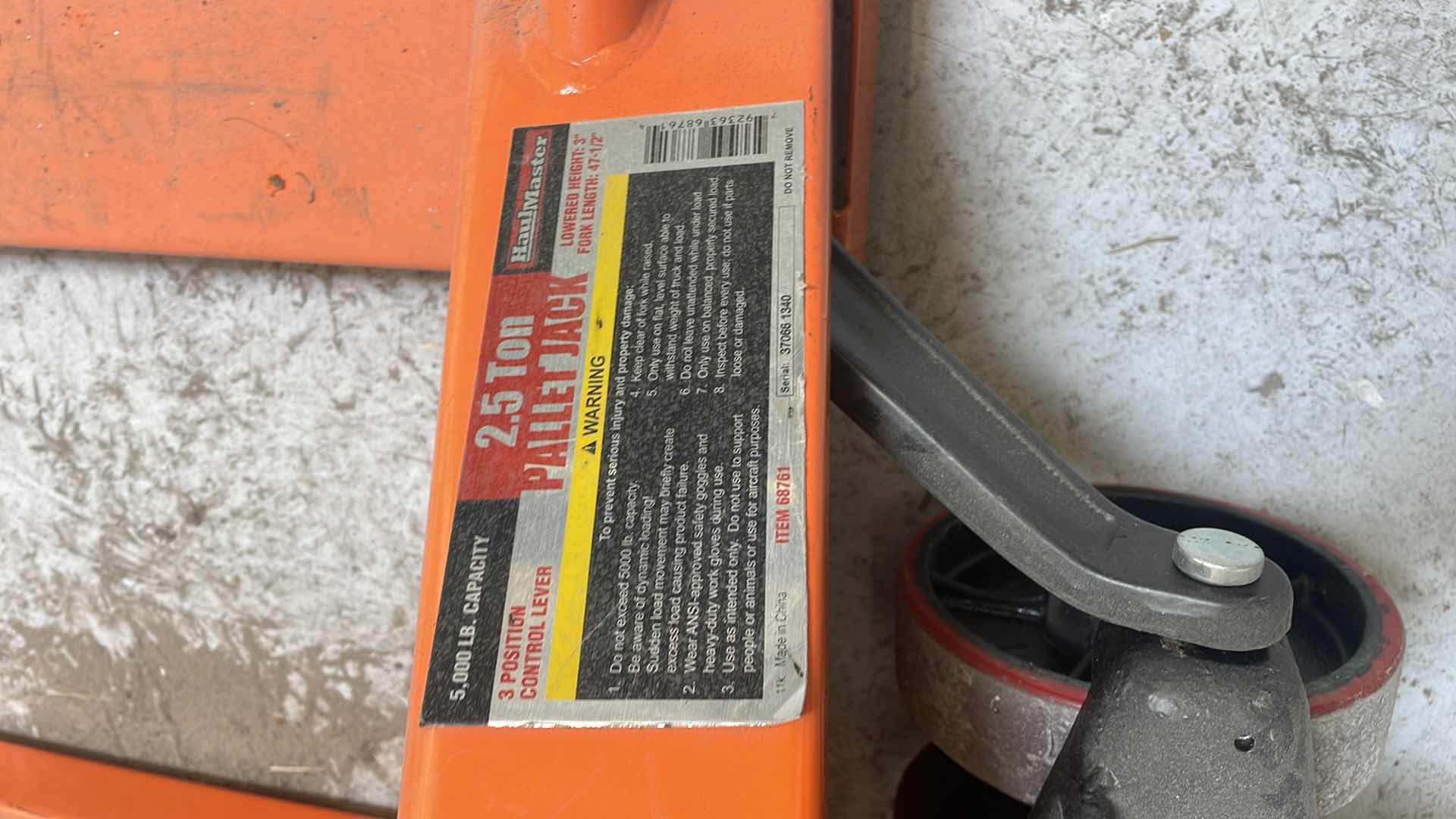 Photo 1 of HAULMASTER 2.5 TON PALLET JACK 5,000LB CAPACITY