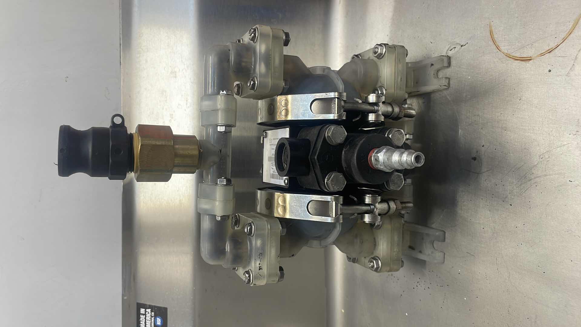 Photo 1 of SANDPIPER PB1/4,TT3PP AIR-OPERATED DOUBLE DIAPHRAGM PUMP COSMETIC DMG