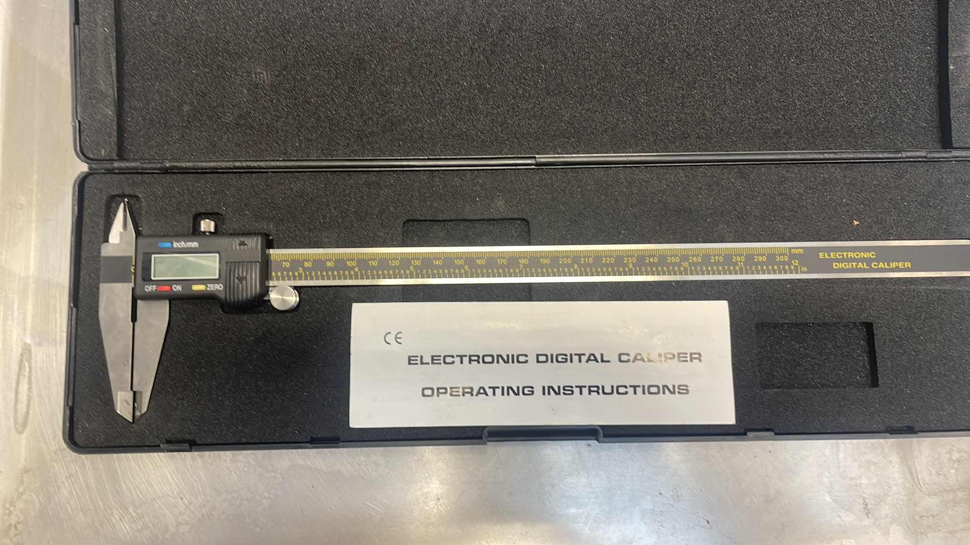 Photo 1 of ELECTRONIC DIGITAL
CALIPER 0-300MM