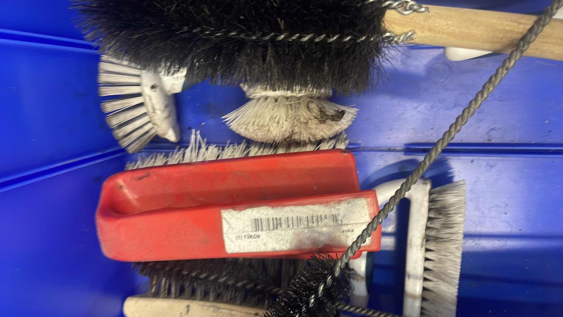 Photo 1 of DURHAM STACKABLE CONTAINER 17” x 15” WITH VARIETY OF BRUSHES